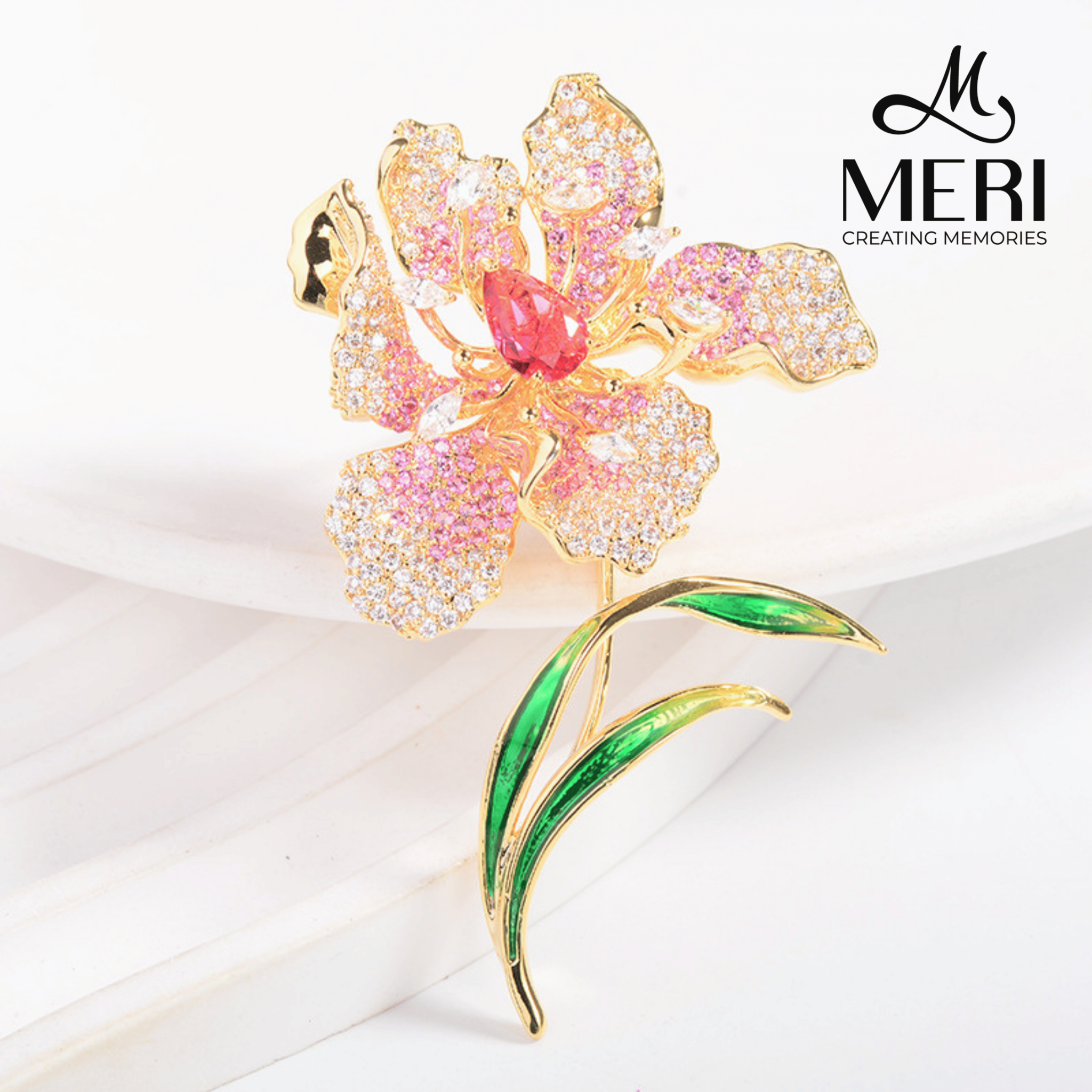 Cài áo Sparkling Petal