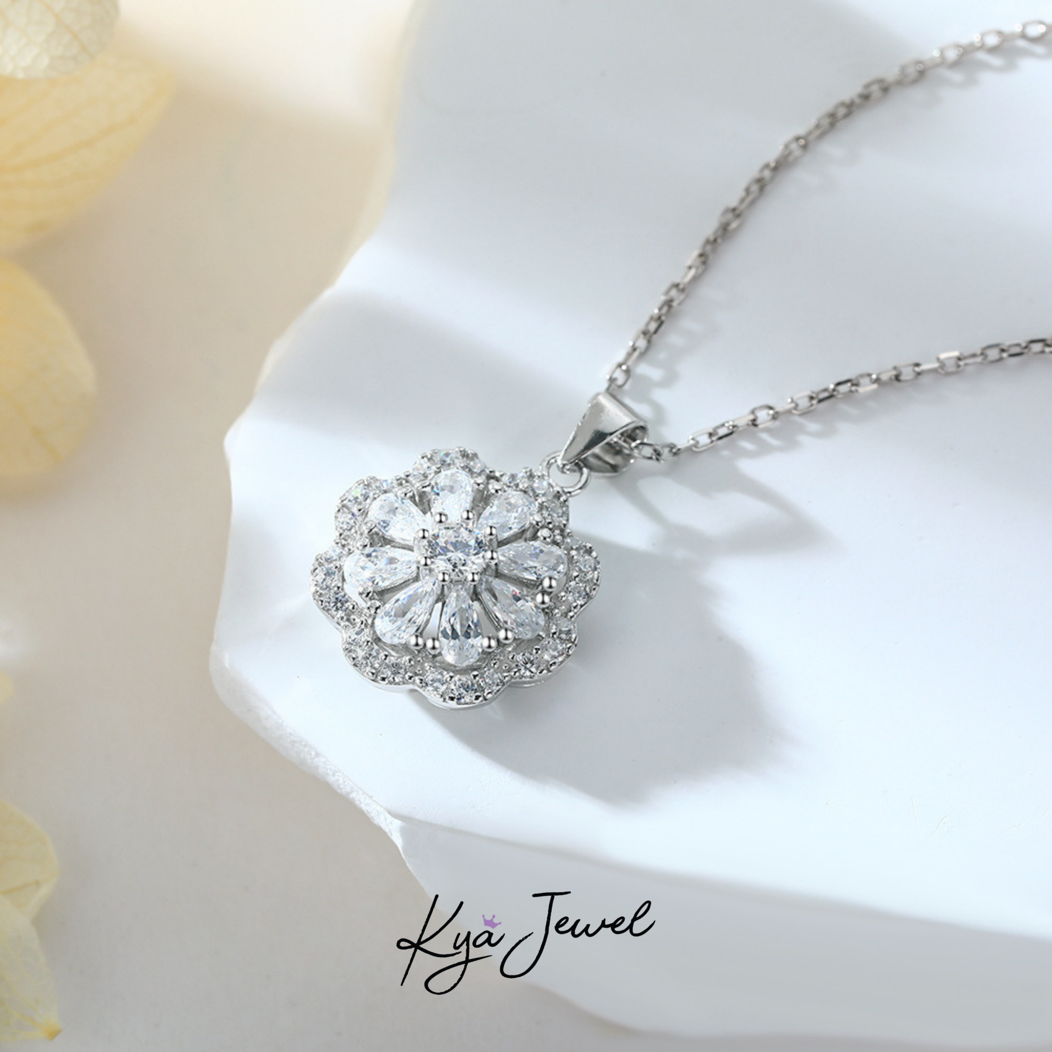 Dây chuyền nữ Sparkling Flower