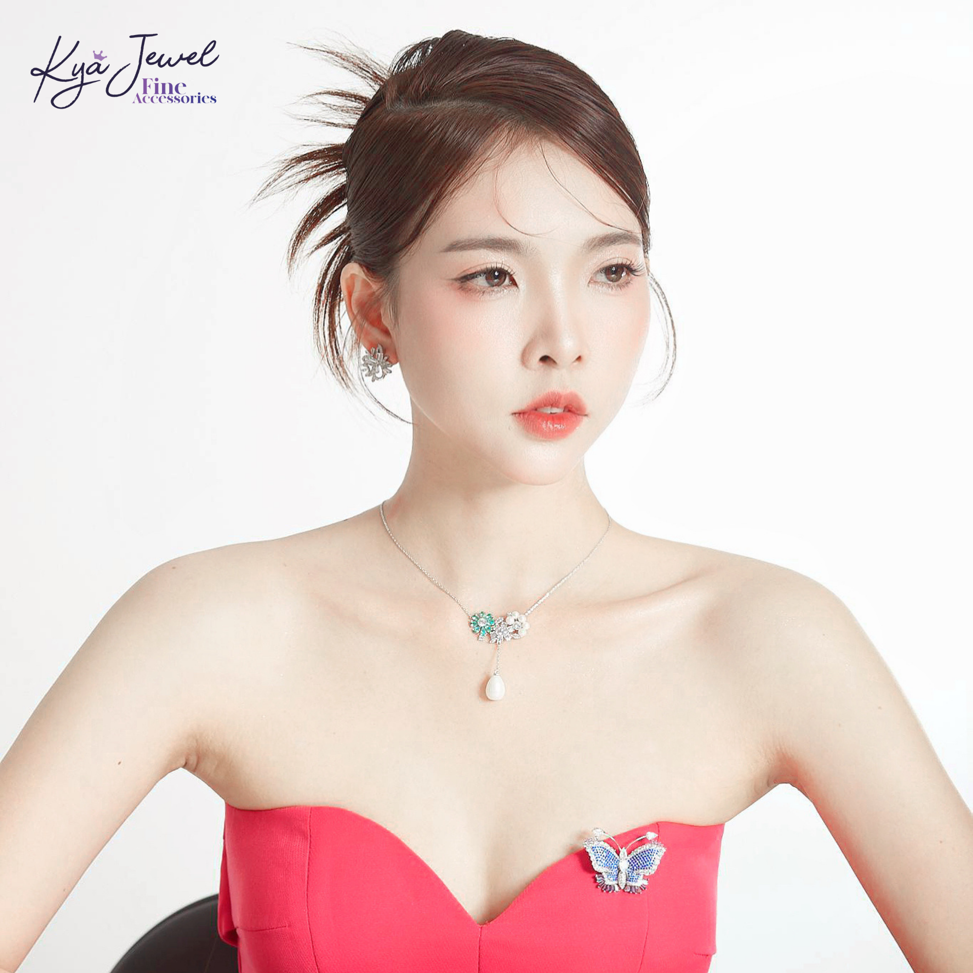 Khuyên tai nữ Twisted Floral