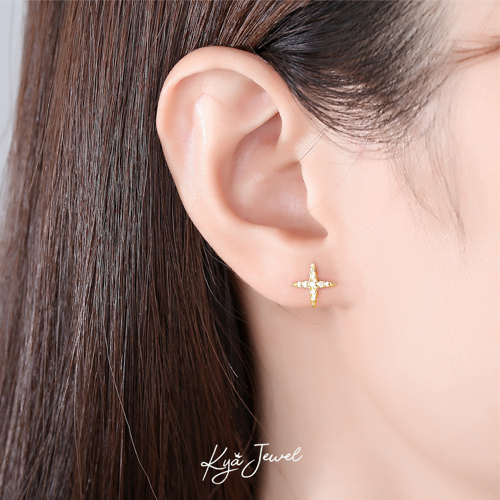 Khuyên tai nữ Cross Finger khảm đá CZ xinh xắn