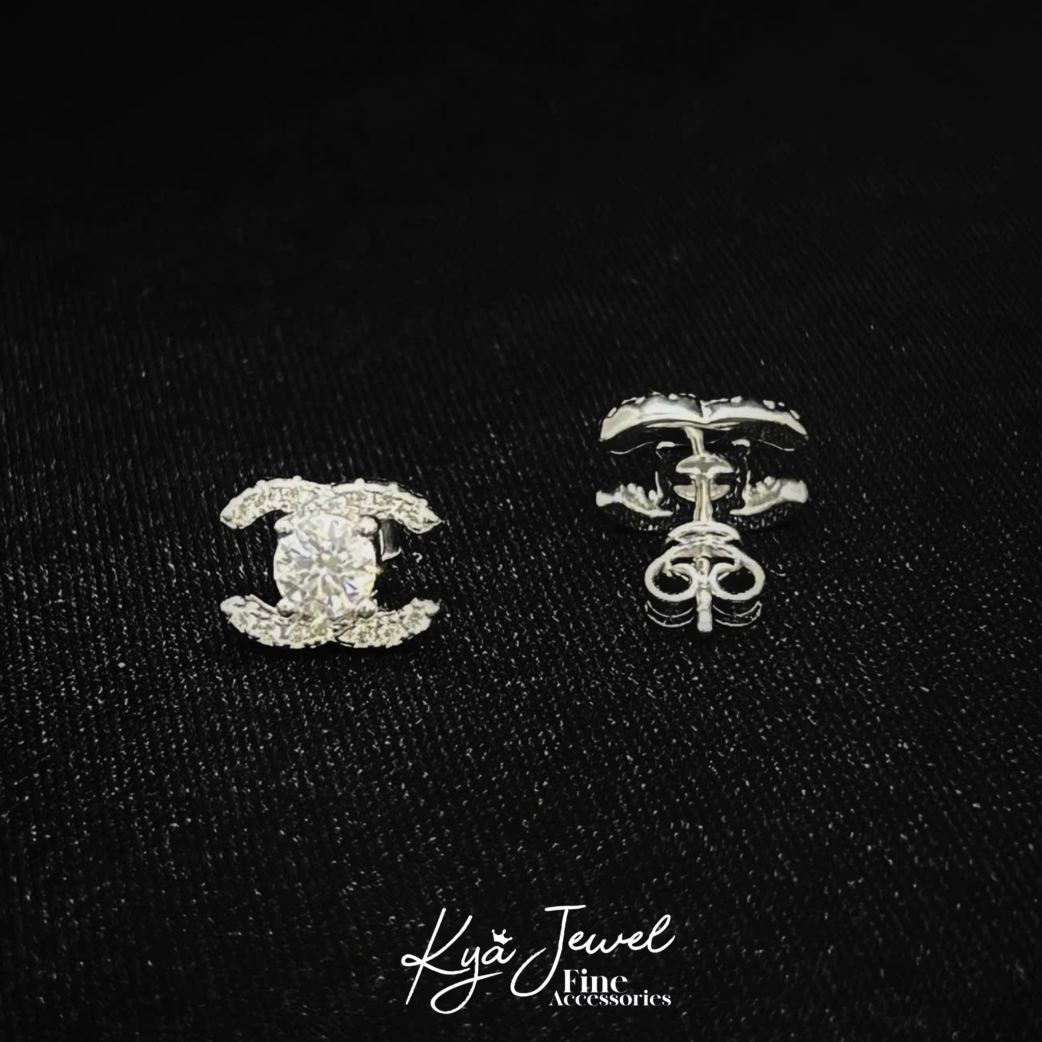 Khuyên tai nữ kim cương Moissanite Prestige