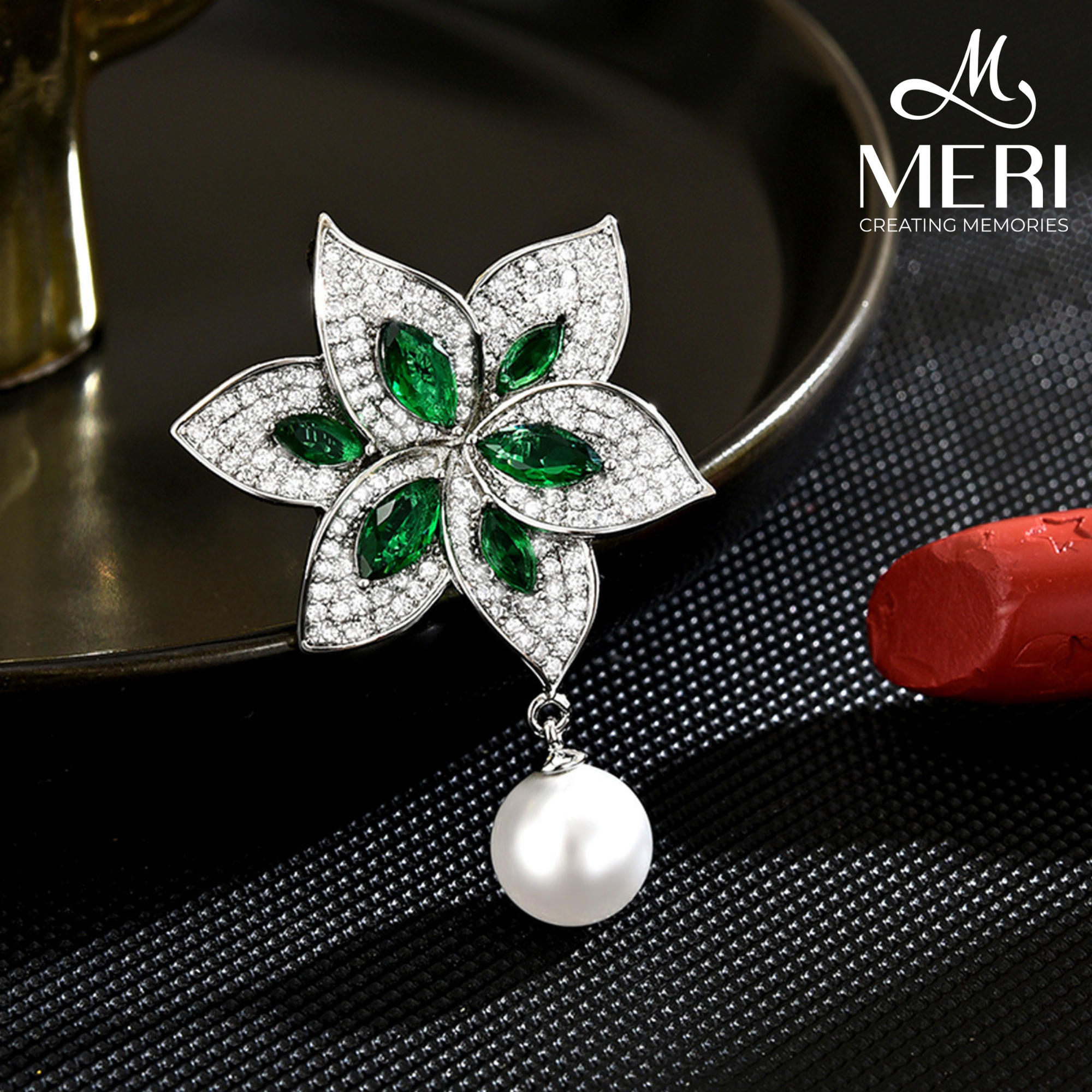 Pin cài áo Emerald Bloom