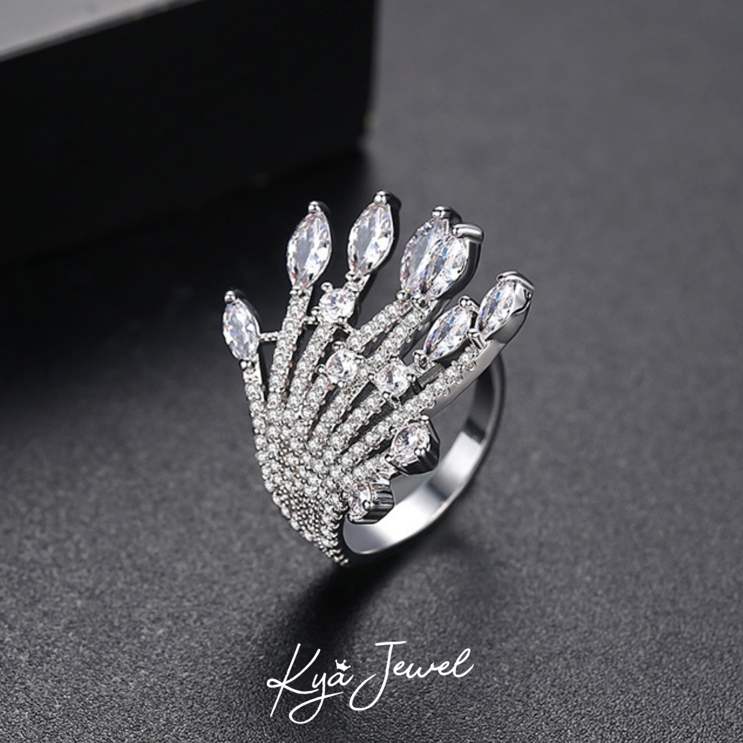 Nhẫn nữ Statement Feather
