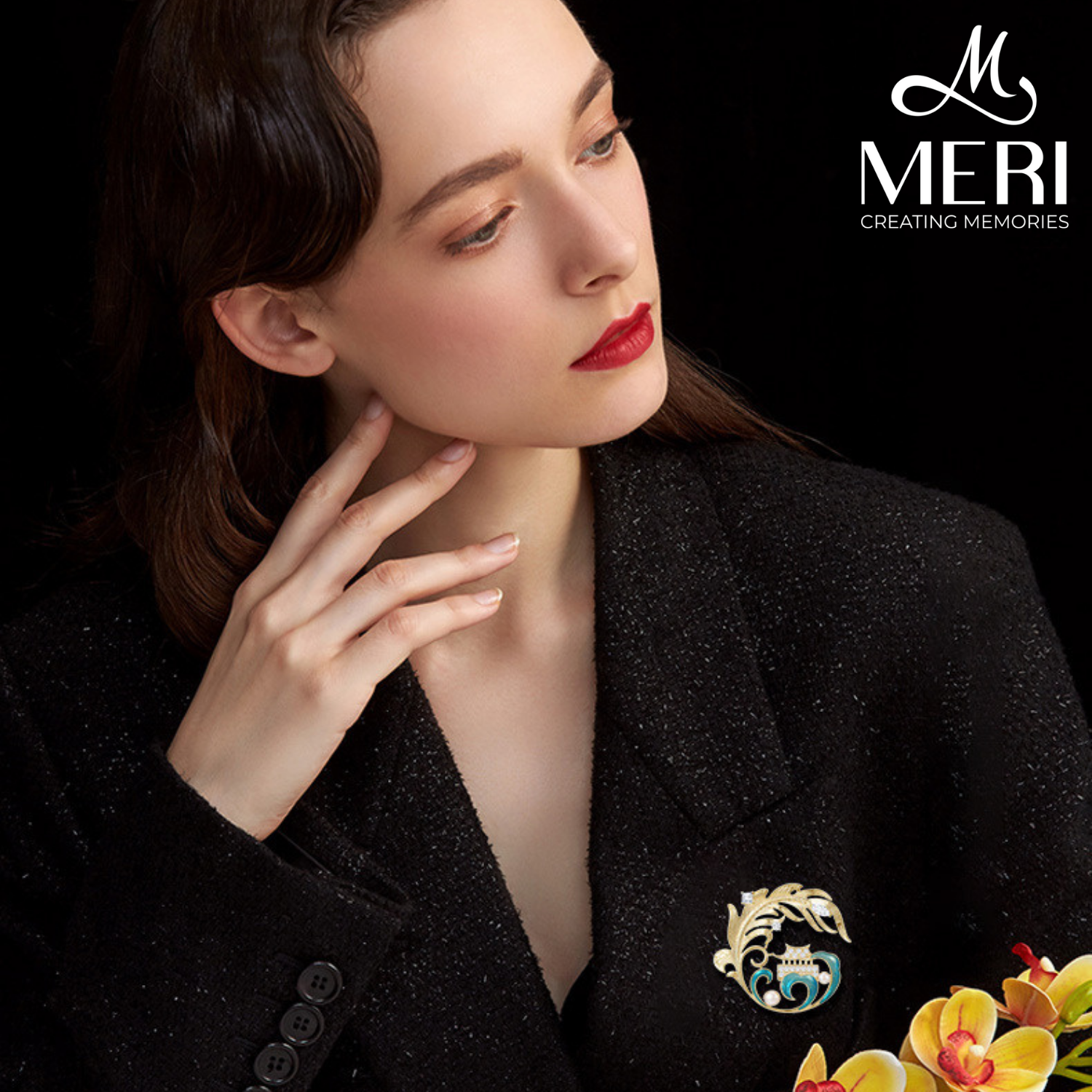Cài áo ngôi đình lộng lẫy