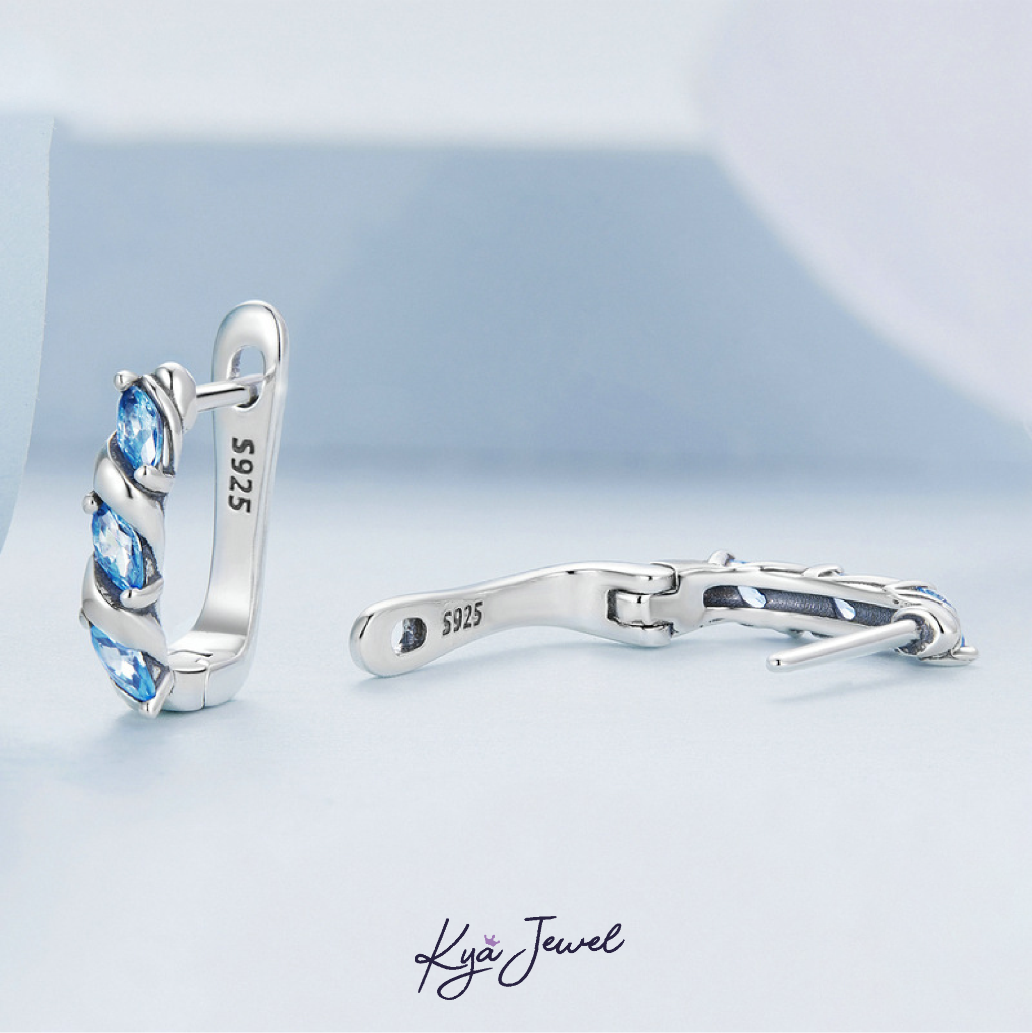 Khuyên tai nữ Twisty đá CZ xanh
