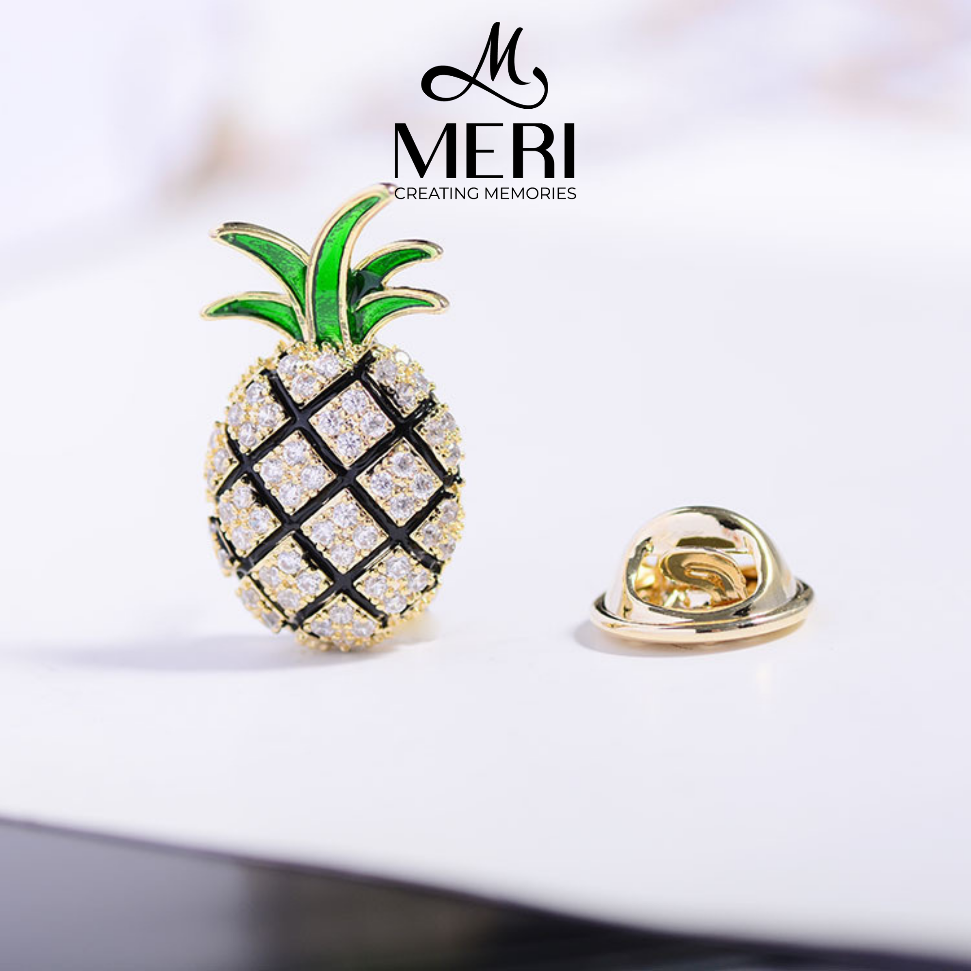 Pin cài áo Pineapple