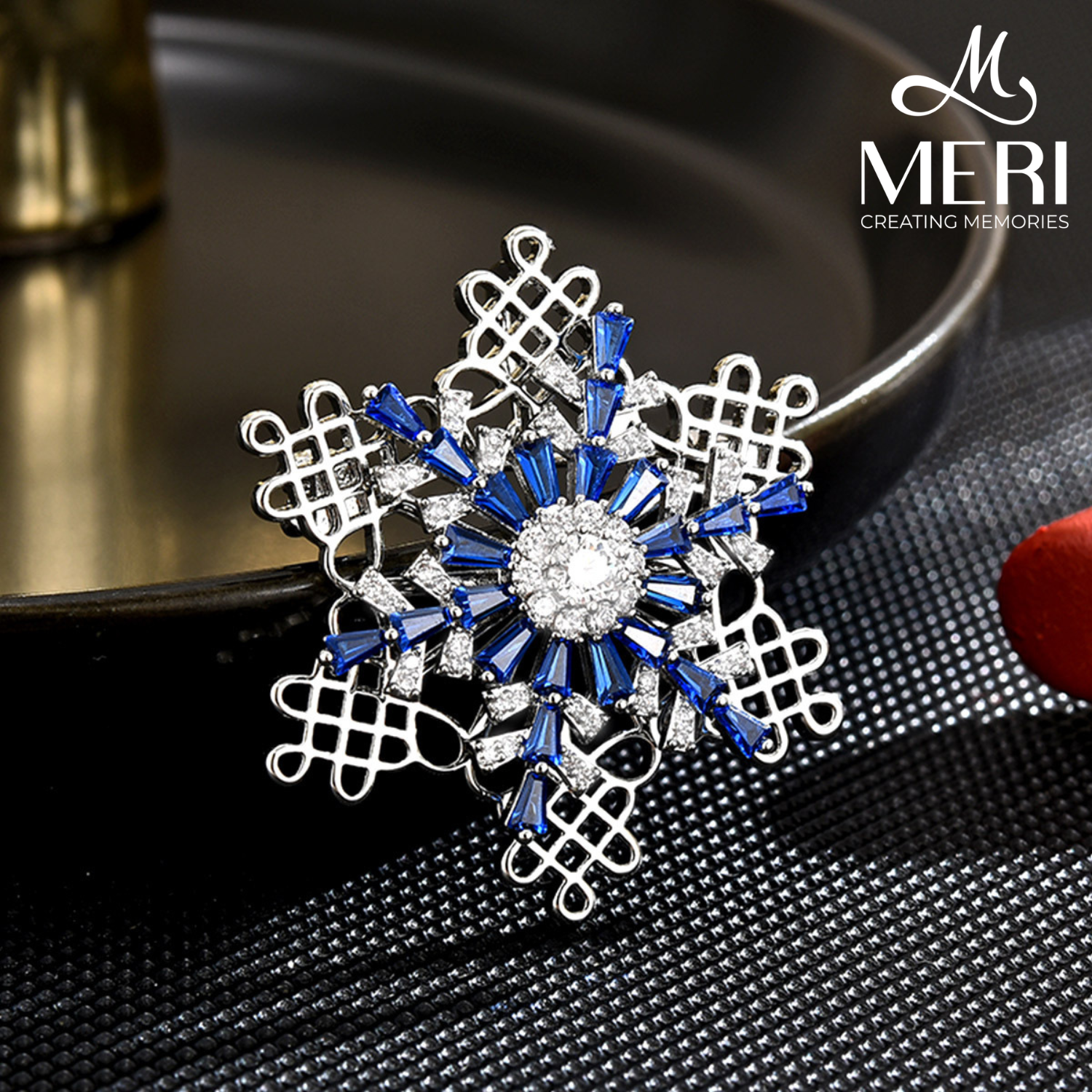 Cài áo Blue Snowflake
