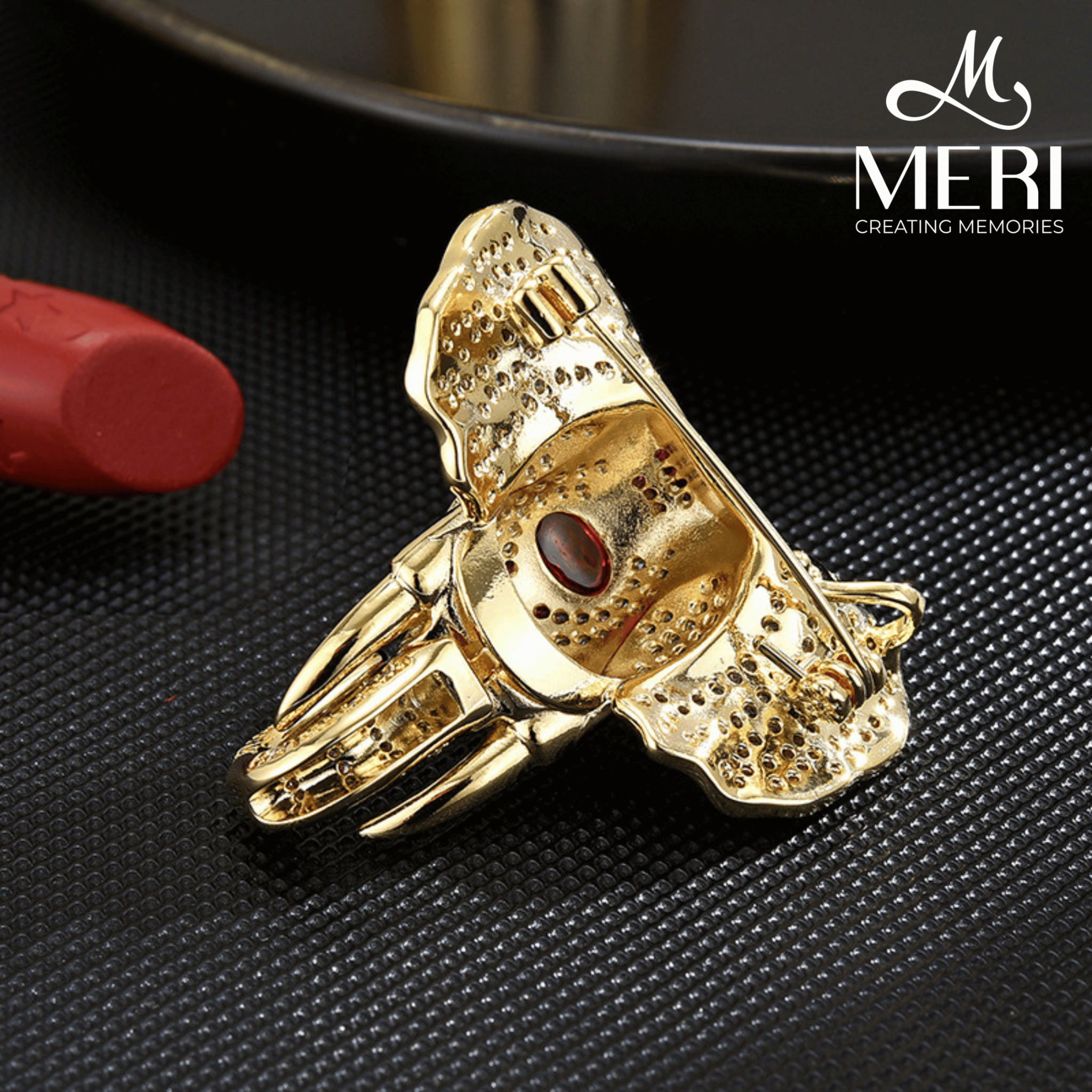 Cài áo Golden Elephant