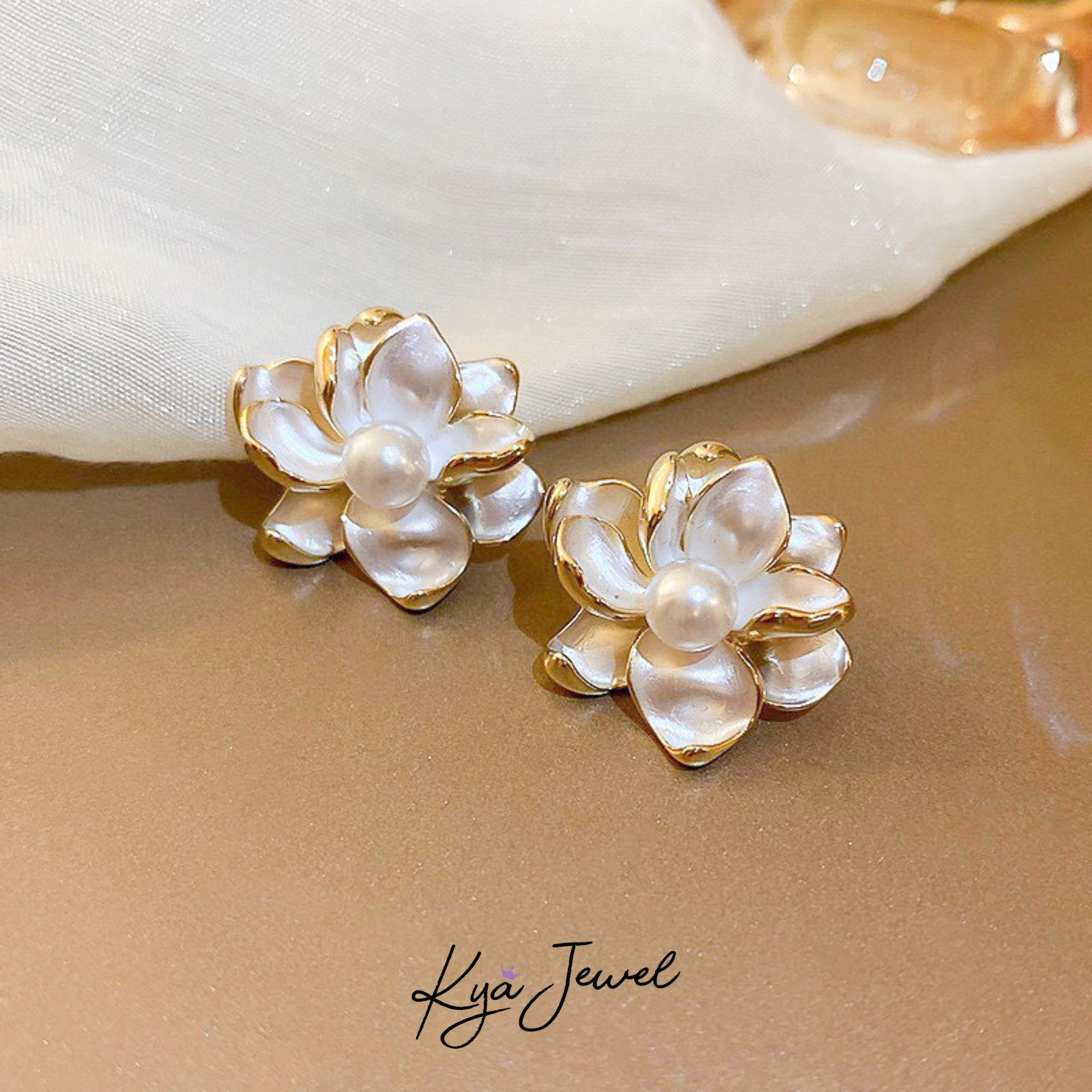 Khuyên tai nữ Lotus Blossom