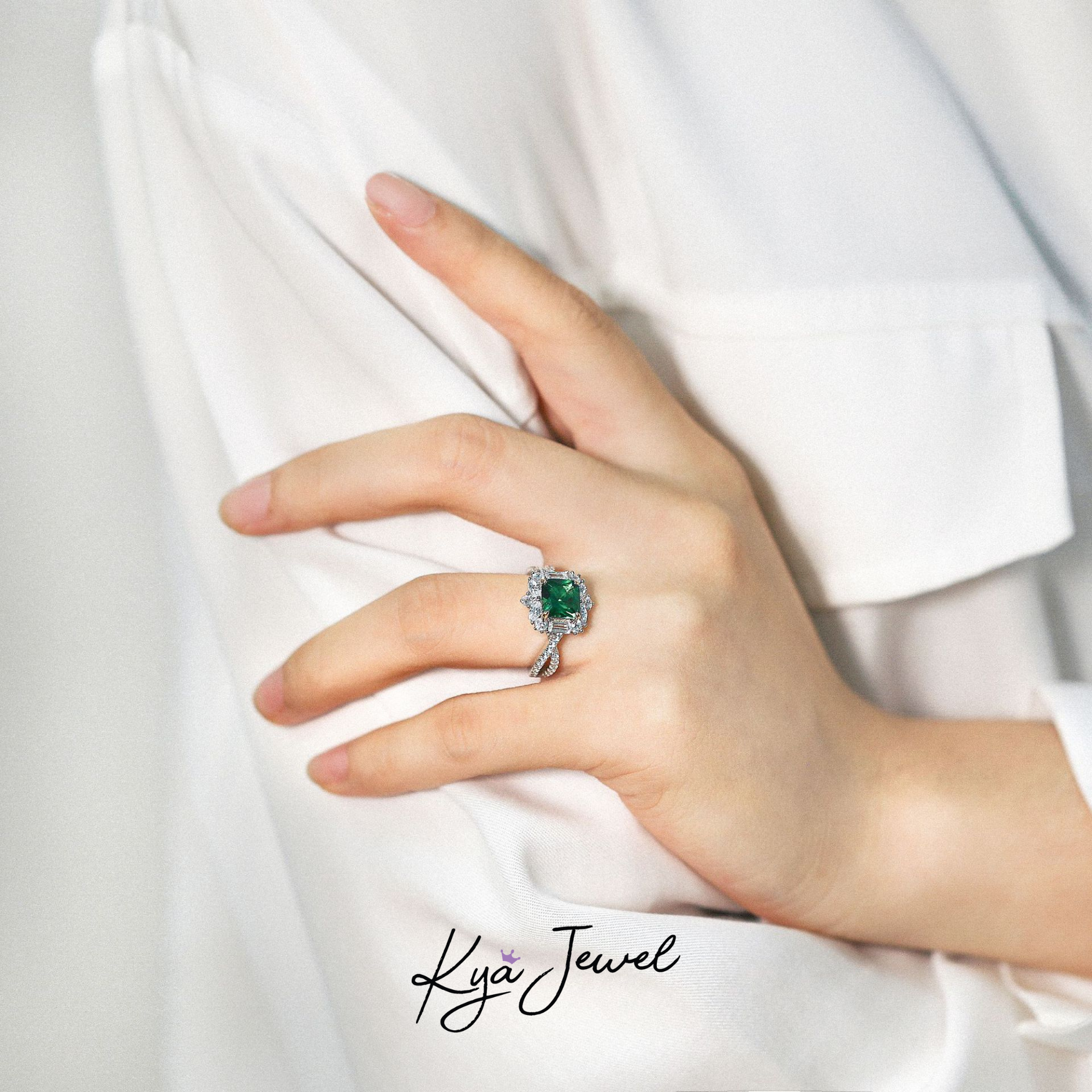 Nhẫn nữ Classic Glitzy