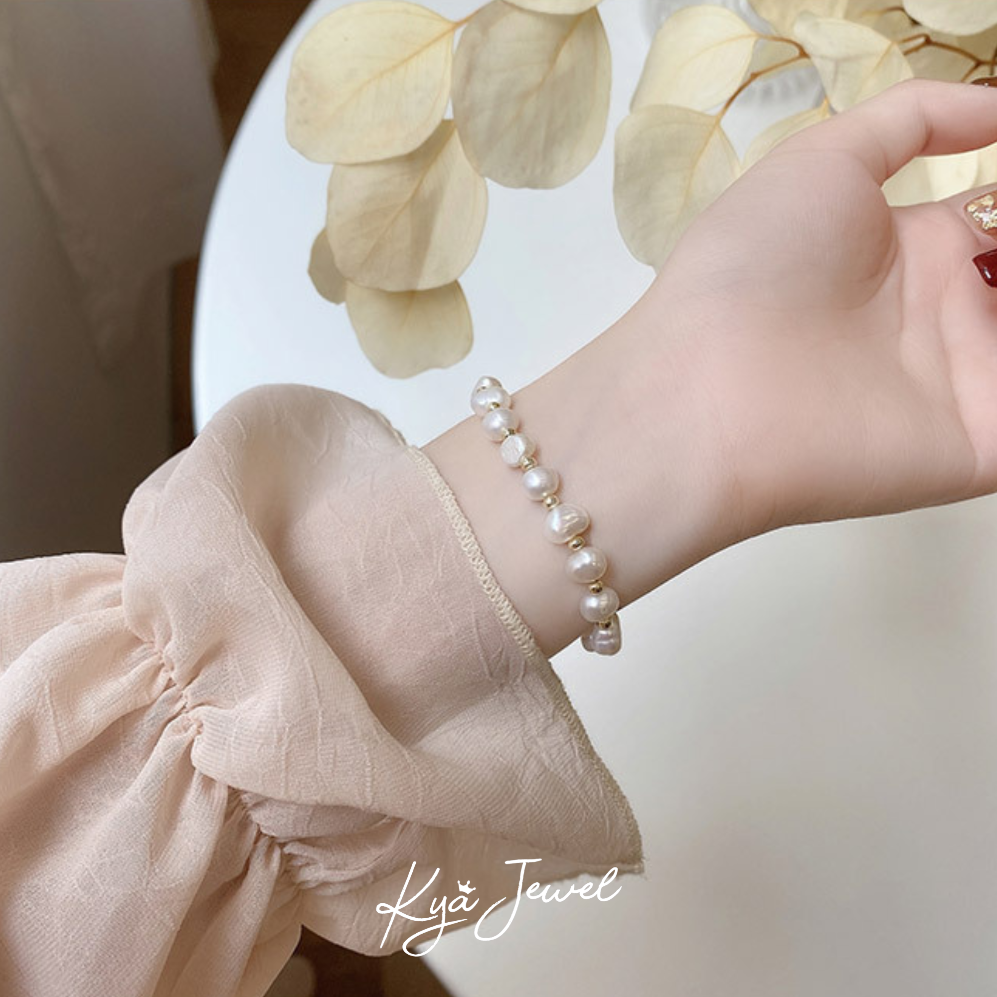 Vòng tay nữ ngọc trai cách điệu