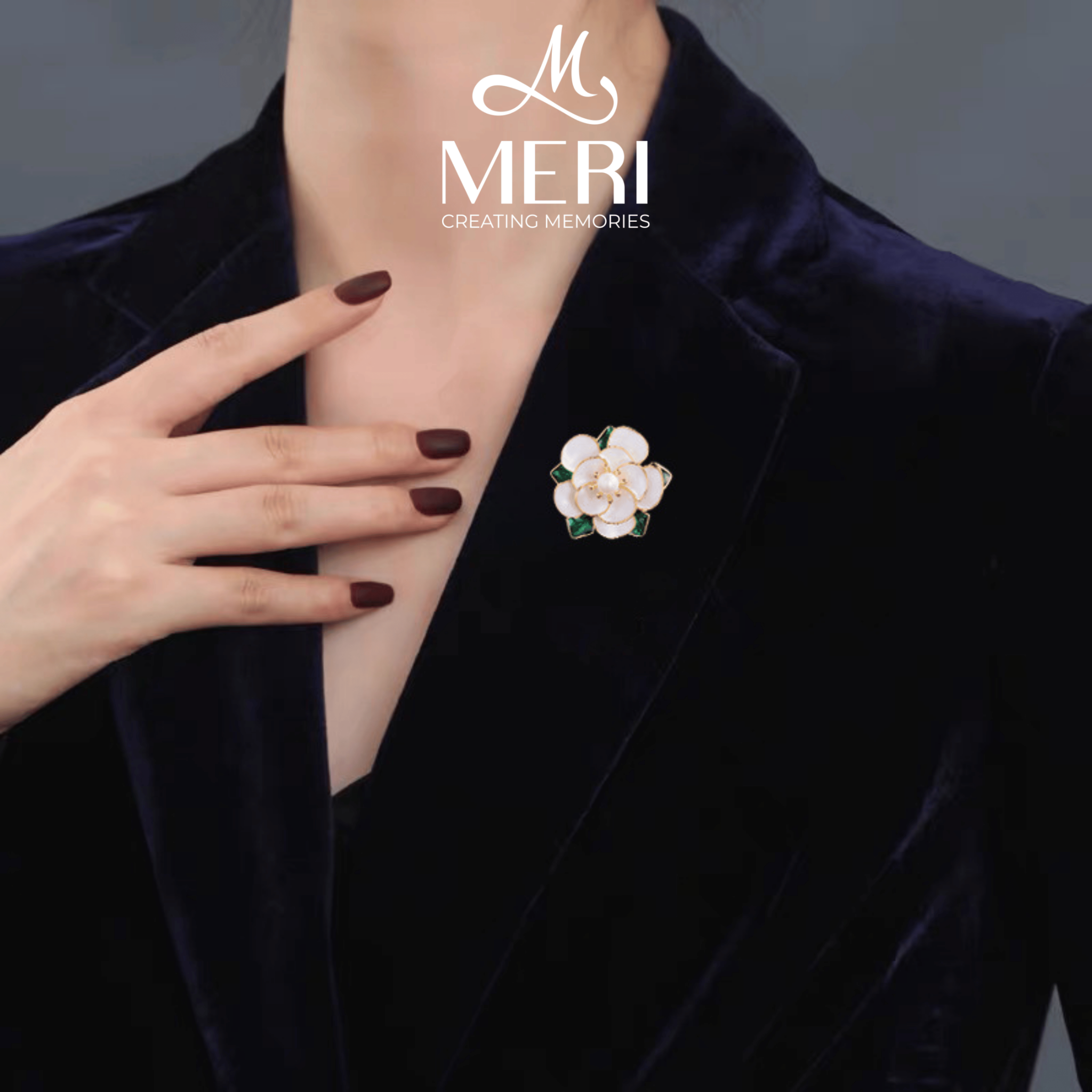 Cài áo Tiny Pearl Blossom