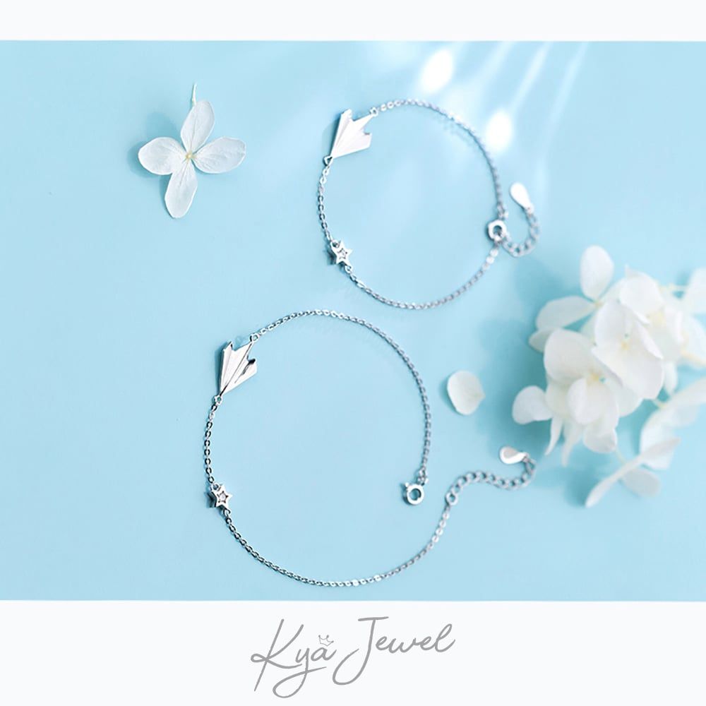 Lắc tay máy bay xinh xắn