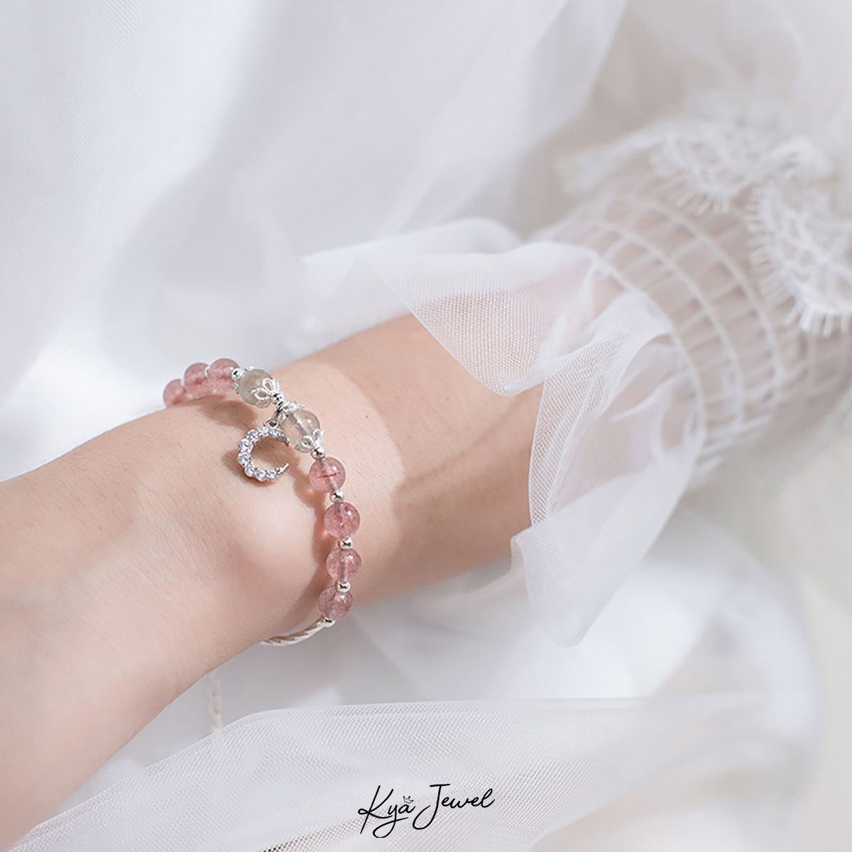 Lắc tay thạch anh dâu tây ngọt ngào