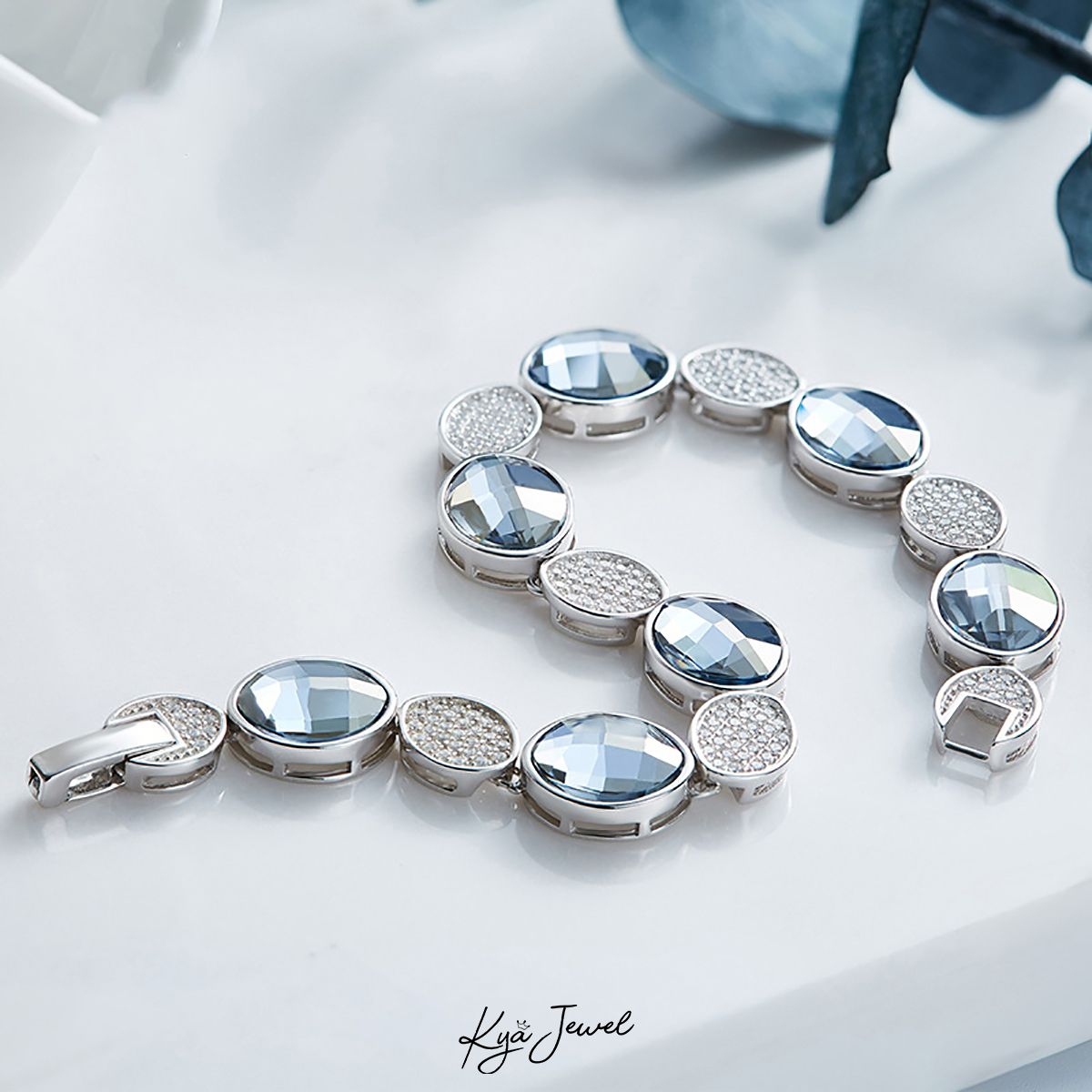 Lắc tay pha lê Swarovski thời thượng