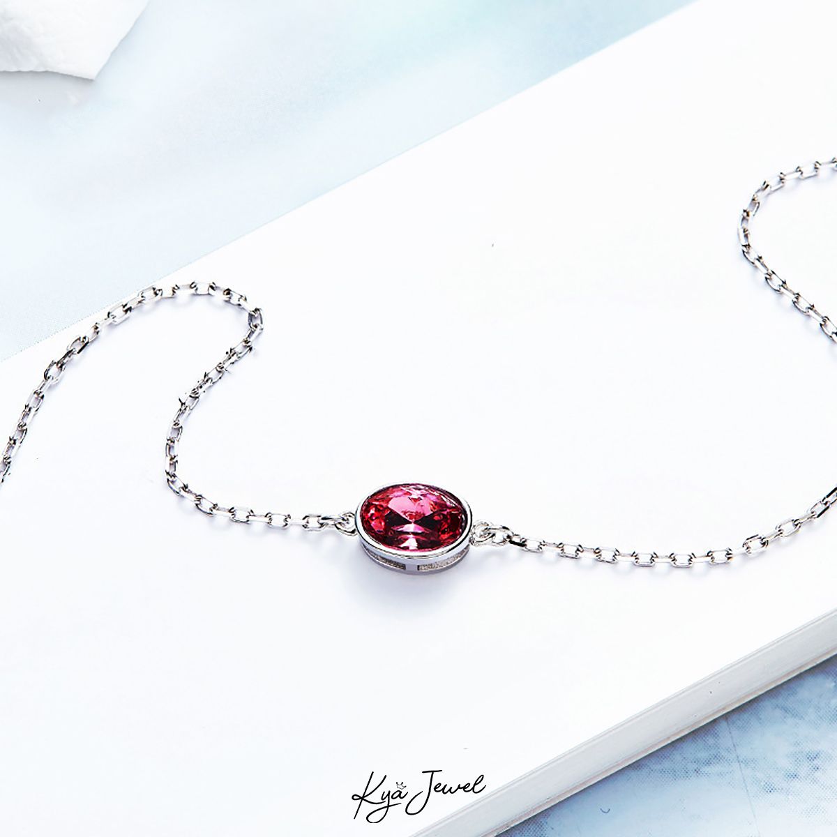 Lắc tay Swarovski đỏ hồng đơn giản