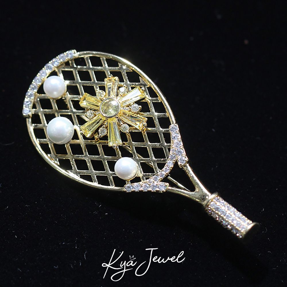 Cài áo vợt tennis năng động