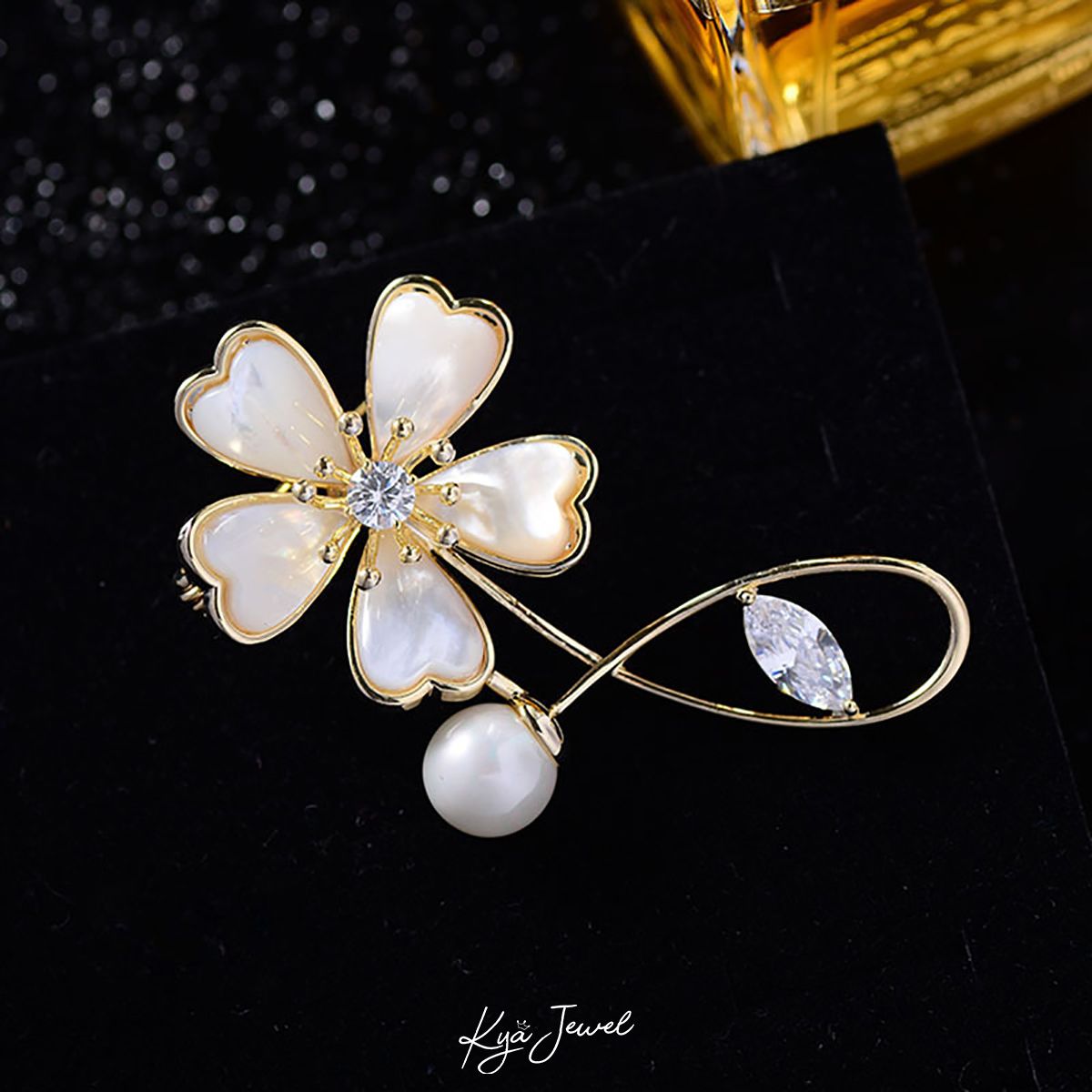 Cài áo nhánh hoa 5 cánh xà cừ