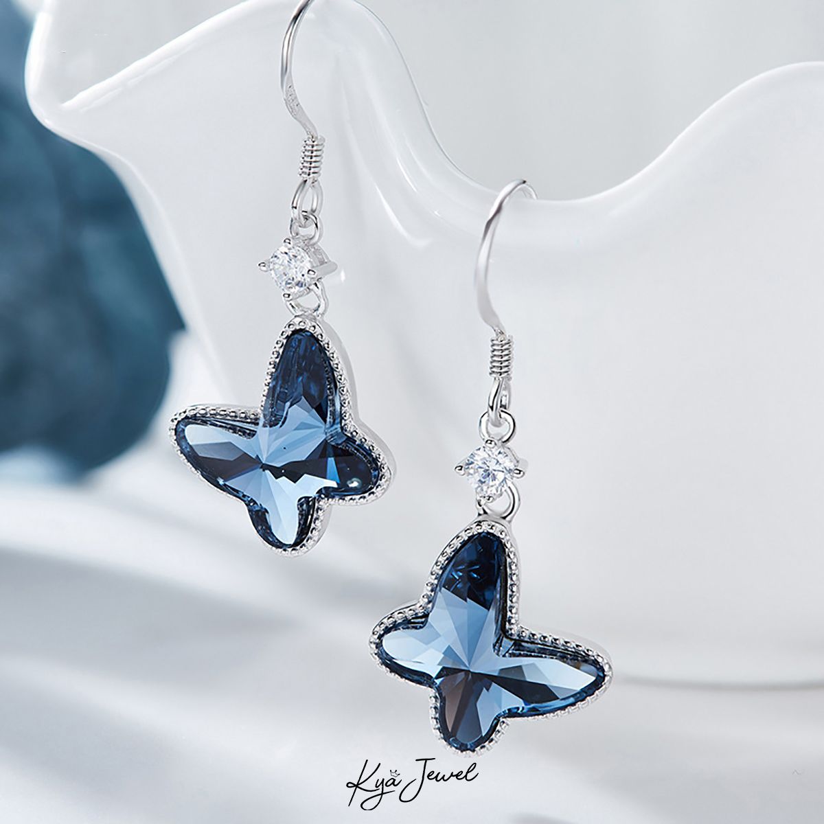 Hoa tai cánh bướm xanh dương đá Swarovski