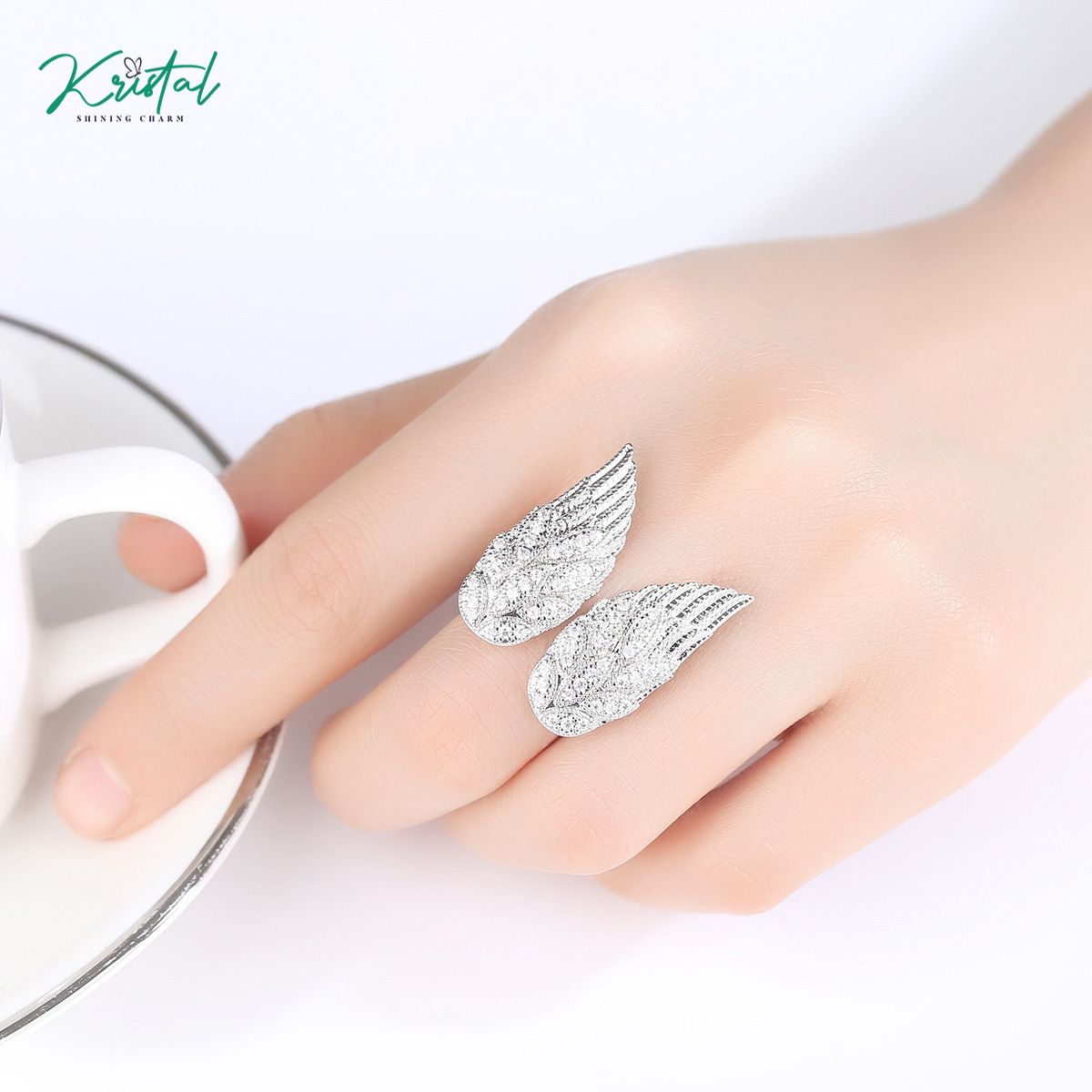 Nhẫn đôi cánh thiên thần đá cz trắng