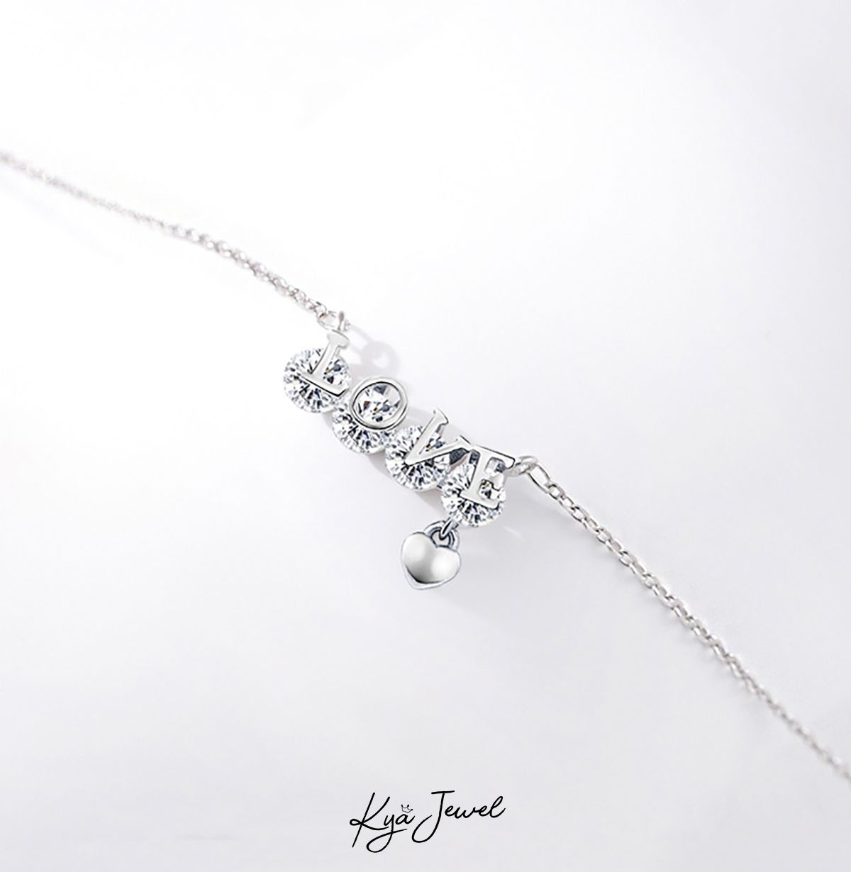 Dây chuyền LOVE lồng đá zircon