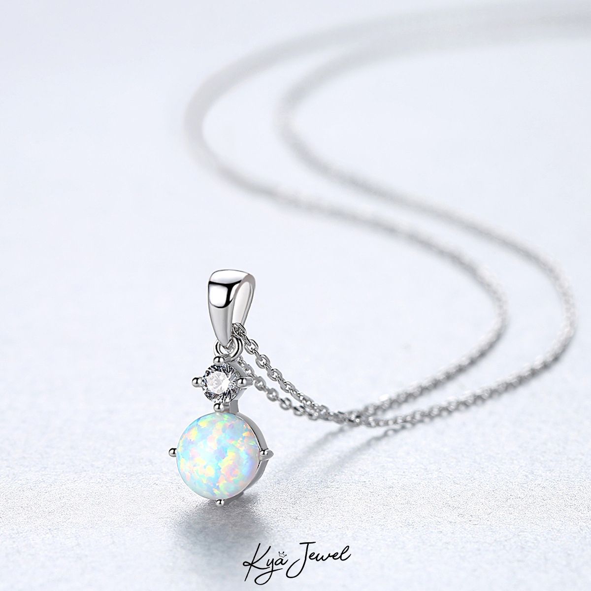 Dây chuyền đá opal trong trẻo