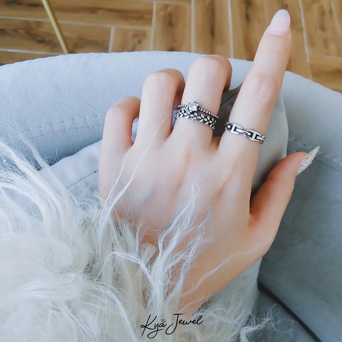 Nhẫn bạc Thái chiếc lá ấn tượng
