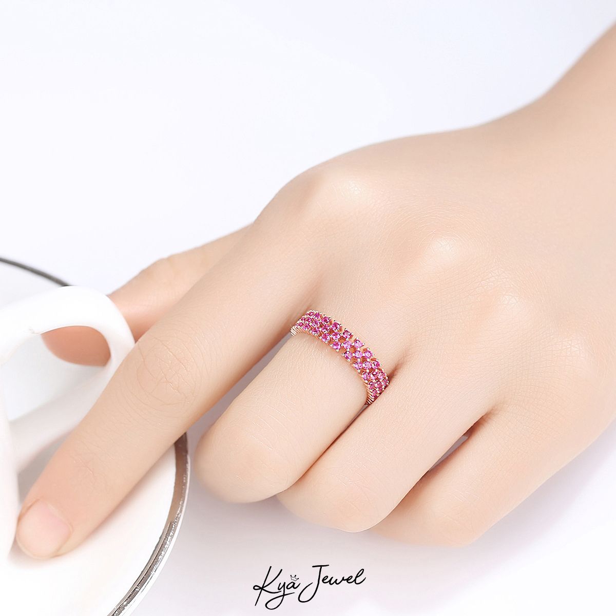 Nhẫn đóa hồng tươi mới