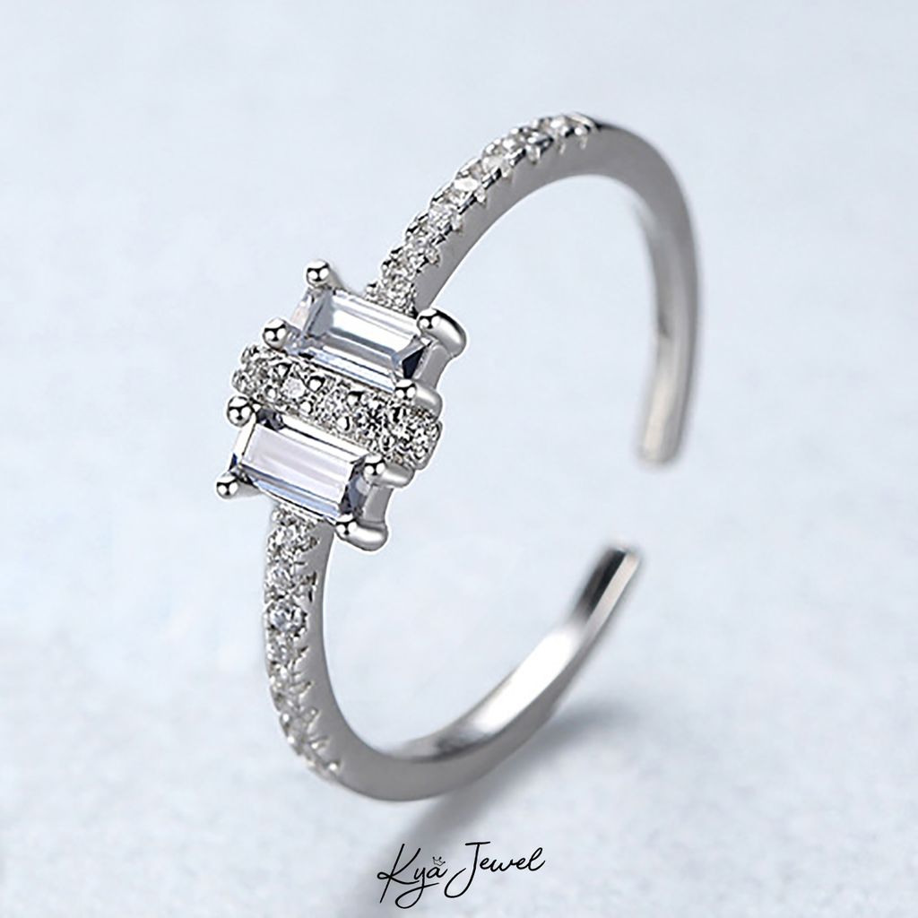 Nhẫn mặt trắng vuông thuần khiết