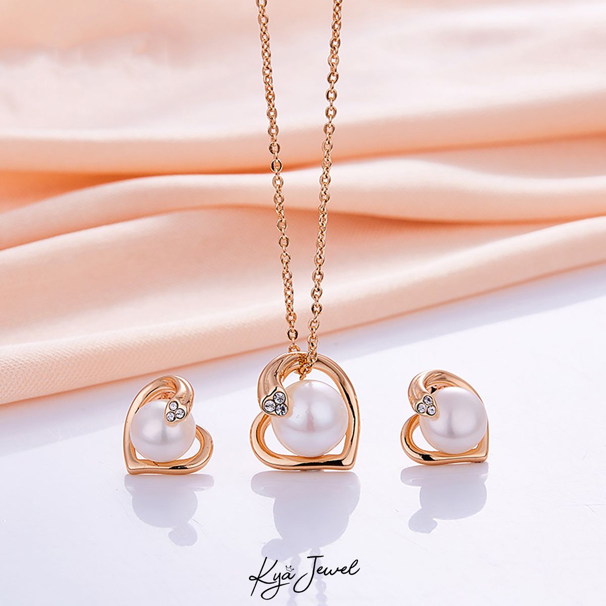 Set trang sức ngọc trai trái tim nữ tính