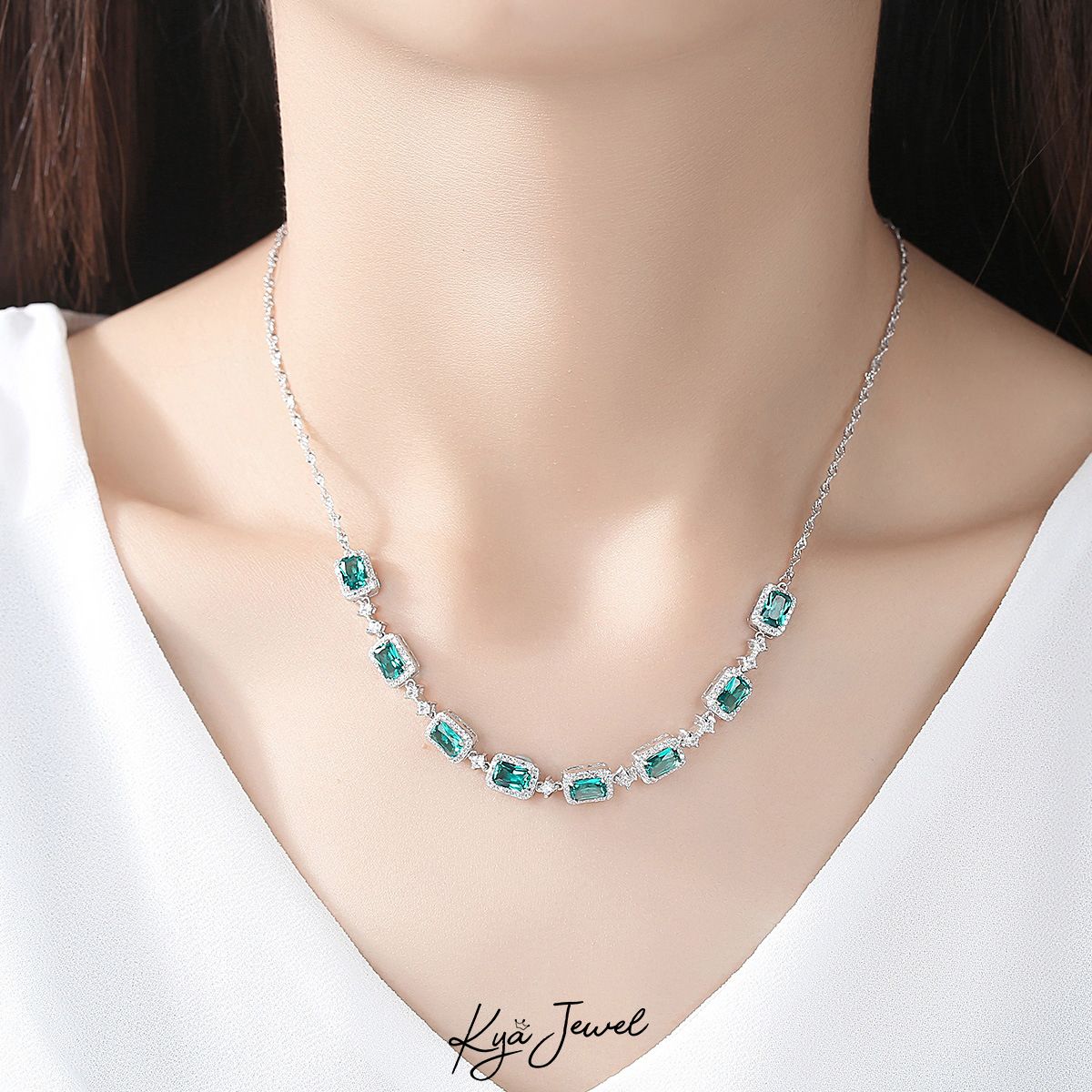 Bộ trang sức năng lượng xanh cá tính