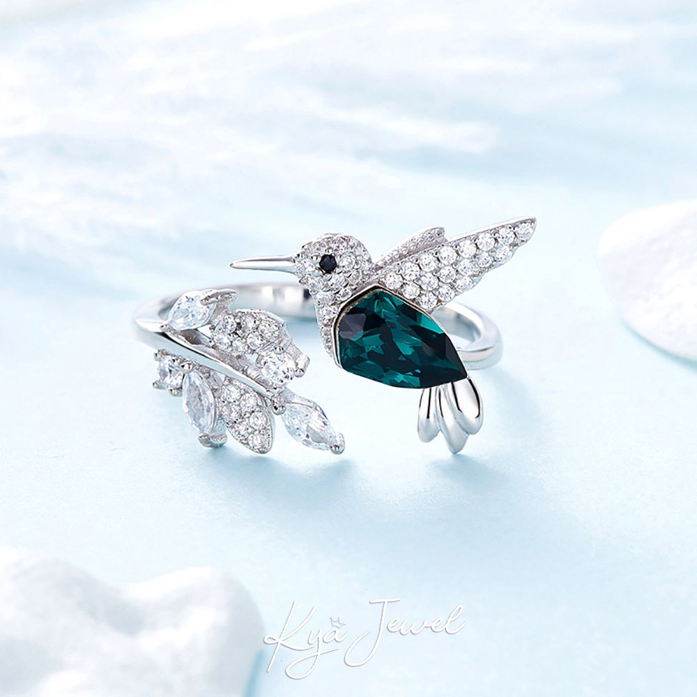 Nhẫn pha lê Swarovski chim ruồi xanh