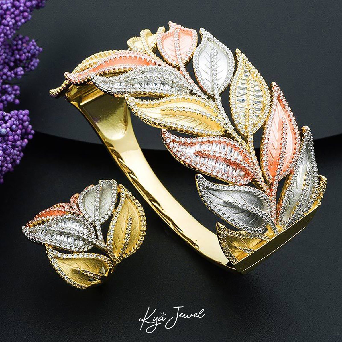 Set vòng tay và nhẫn nhánh lá ấn tượng
