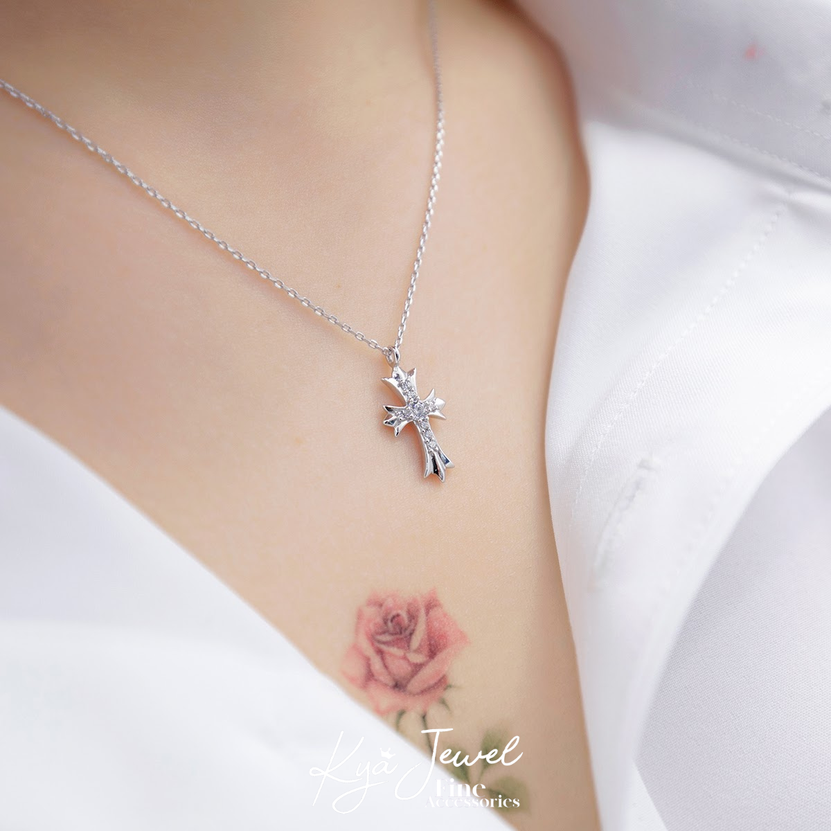 Dây chuyền thánh giá