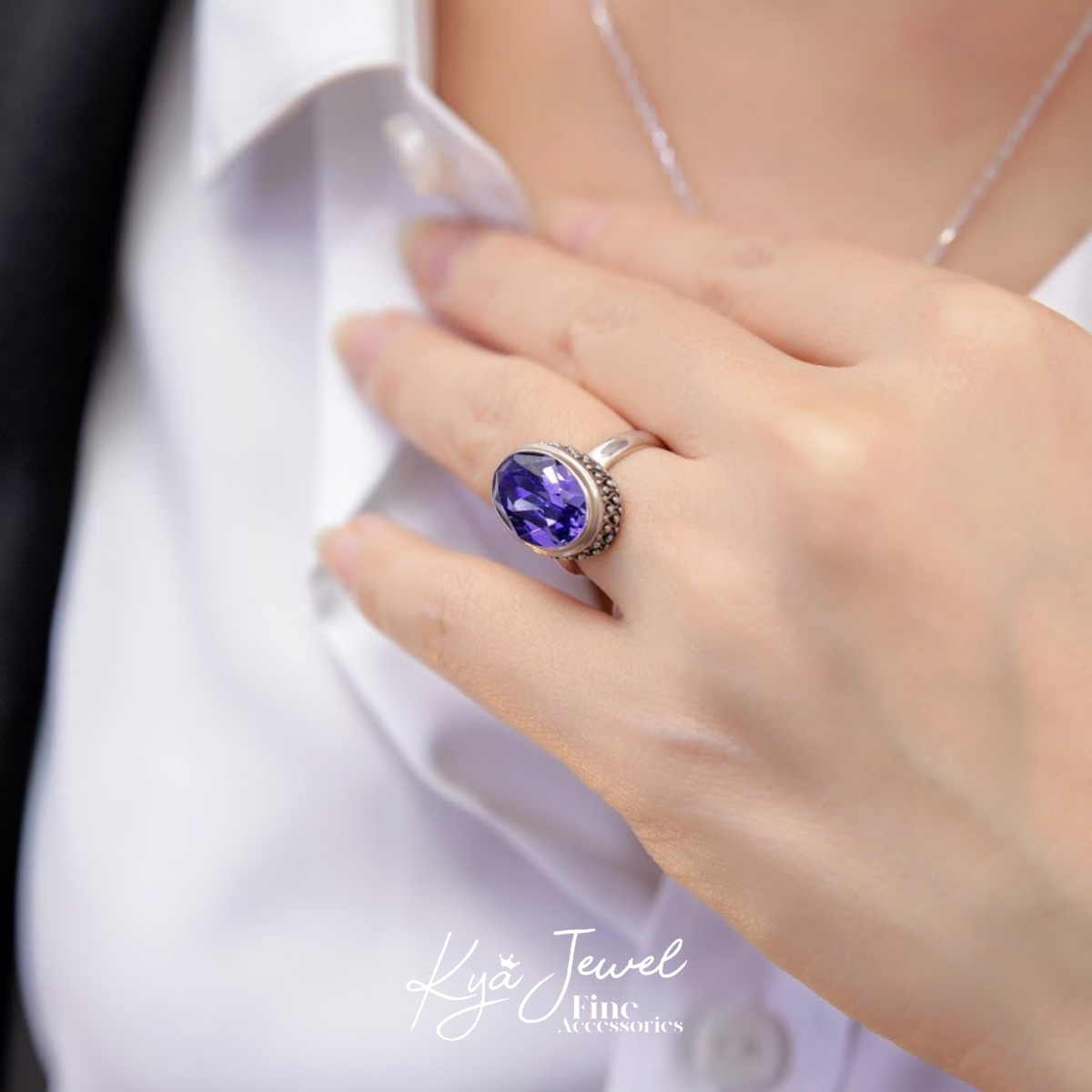 Nhẫn thạch anh tím tự nhiên cổ điển