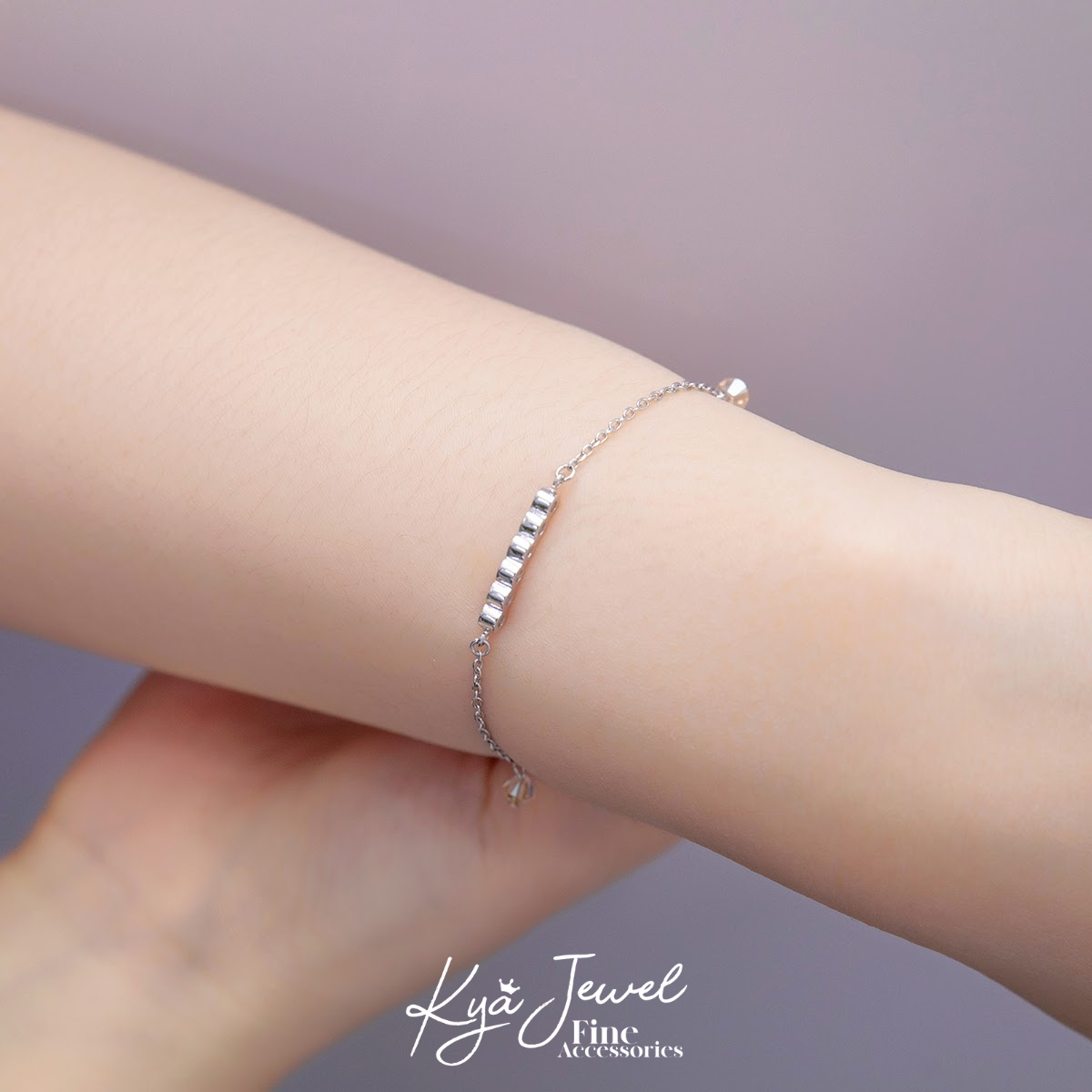 Lắc tay dãy đá cz trắng