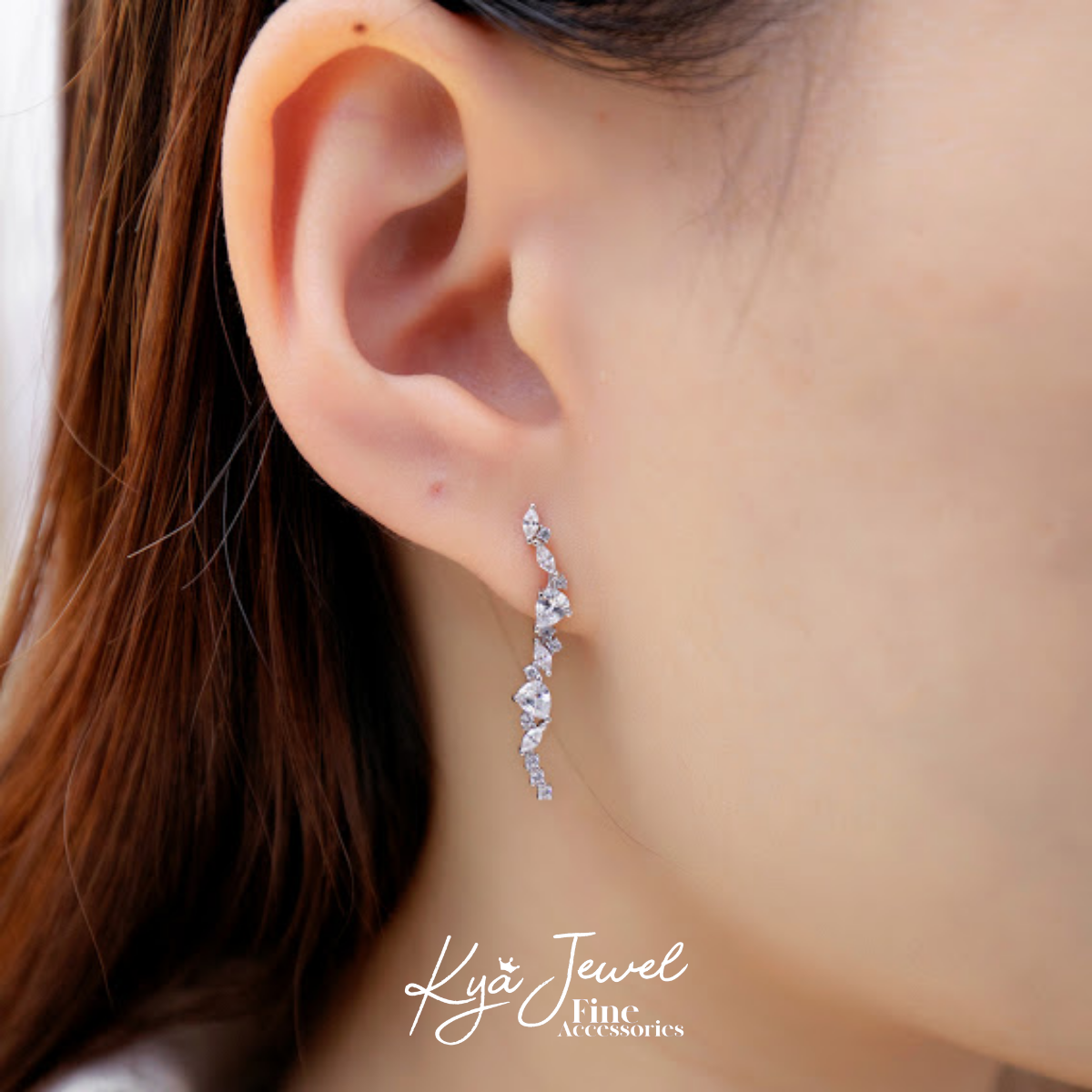 Khuyên tai bạc nữ dáng dài uốn lượn cá tính