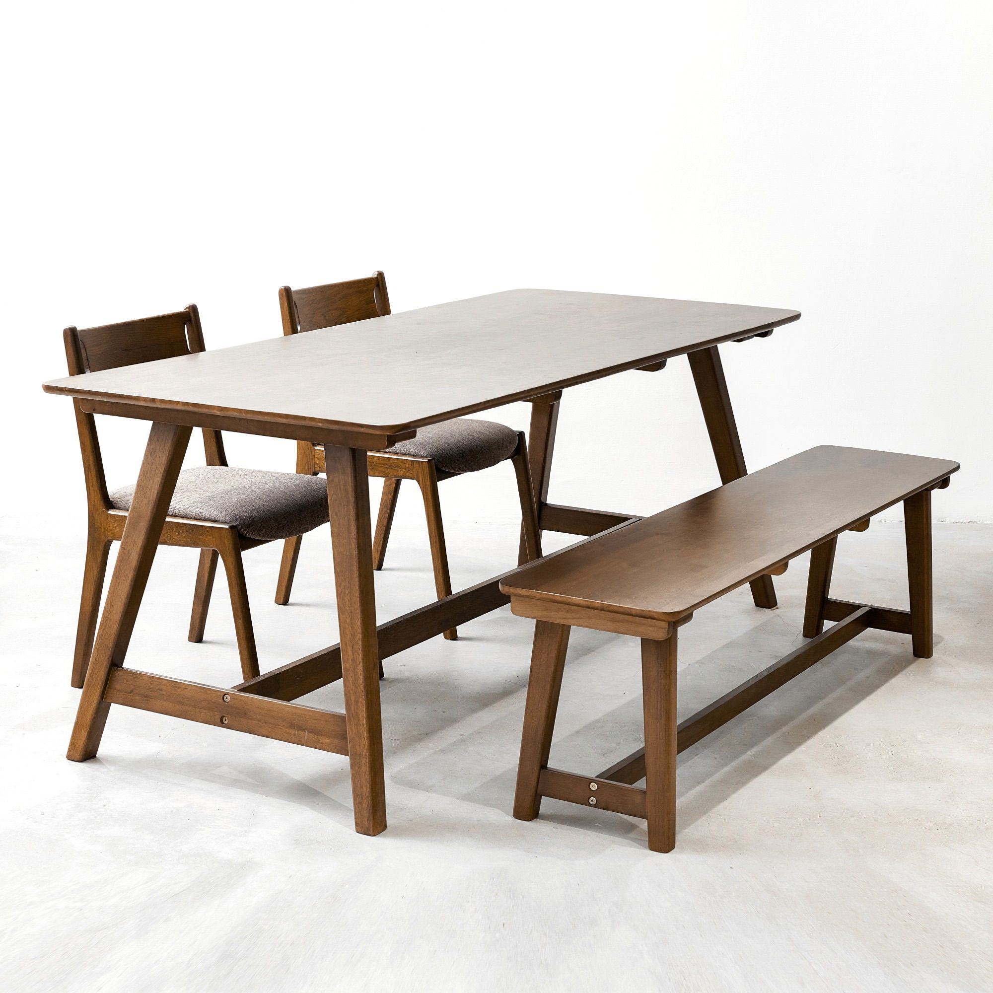 Ghế Moonstone - Dark Walnut