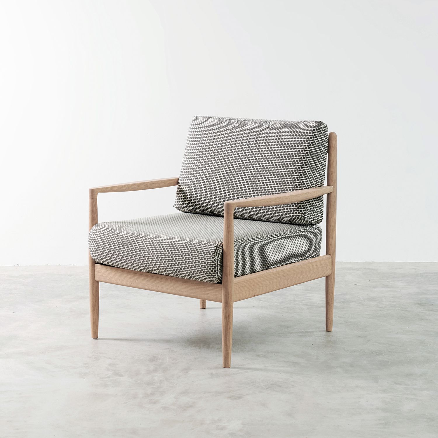 Ghế Shoal - Natural & Cosmic Grey