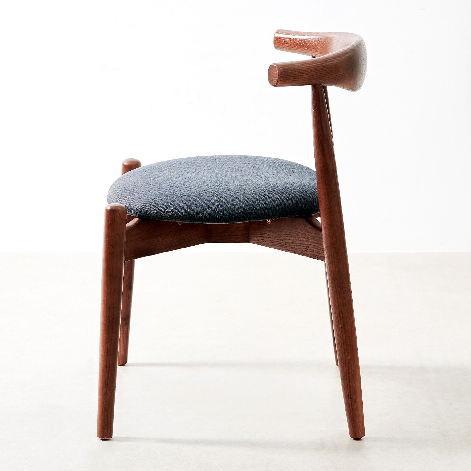 Ghế CH20 - Dark Walnut