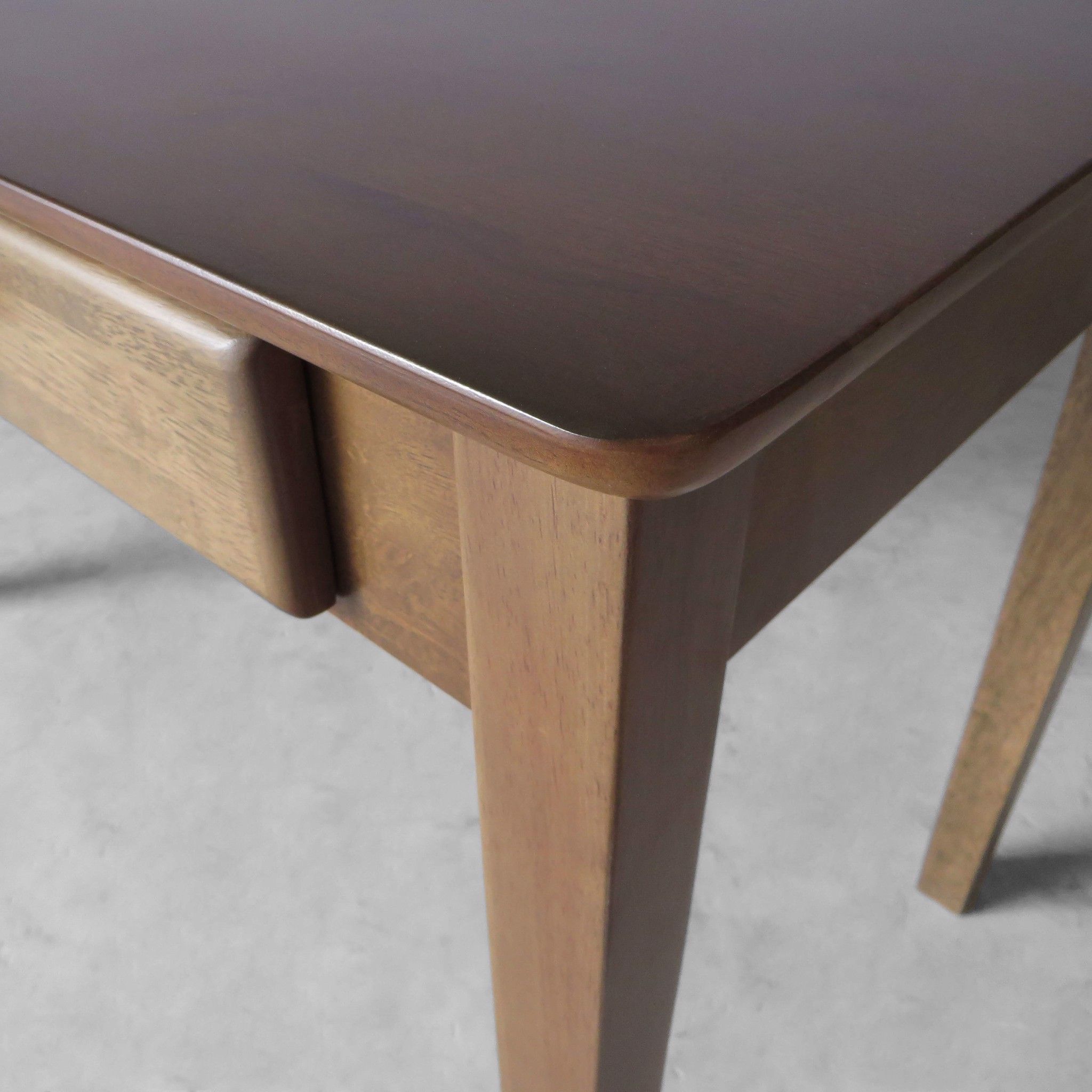 Bàn Làm Việc Quince - Walnut