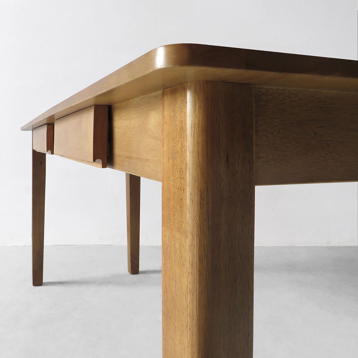 Bàn Làm Việc Amber - Dark Walnut