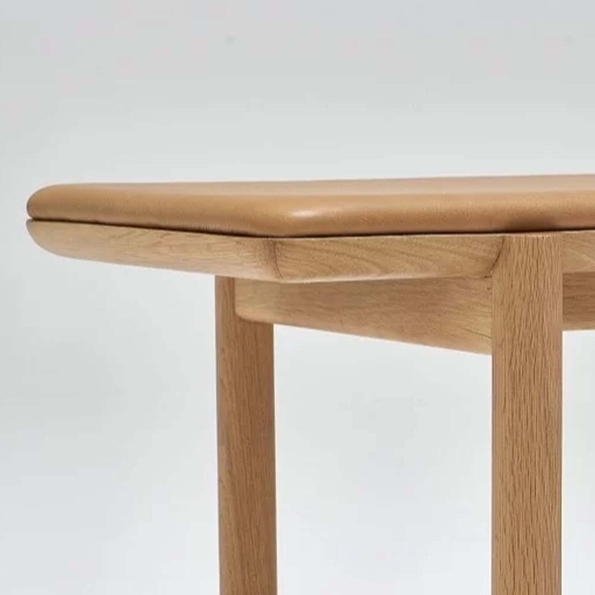Ghế Monarch - Light Oak