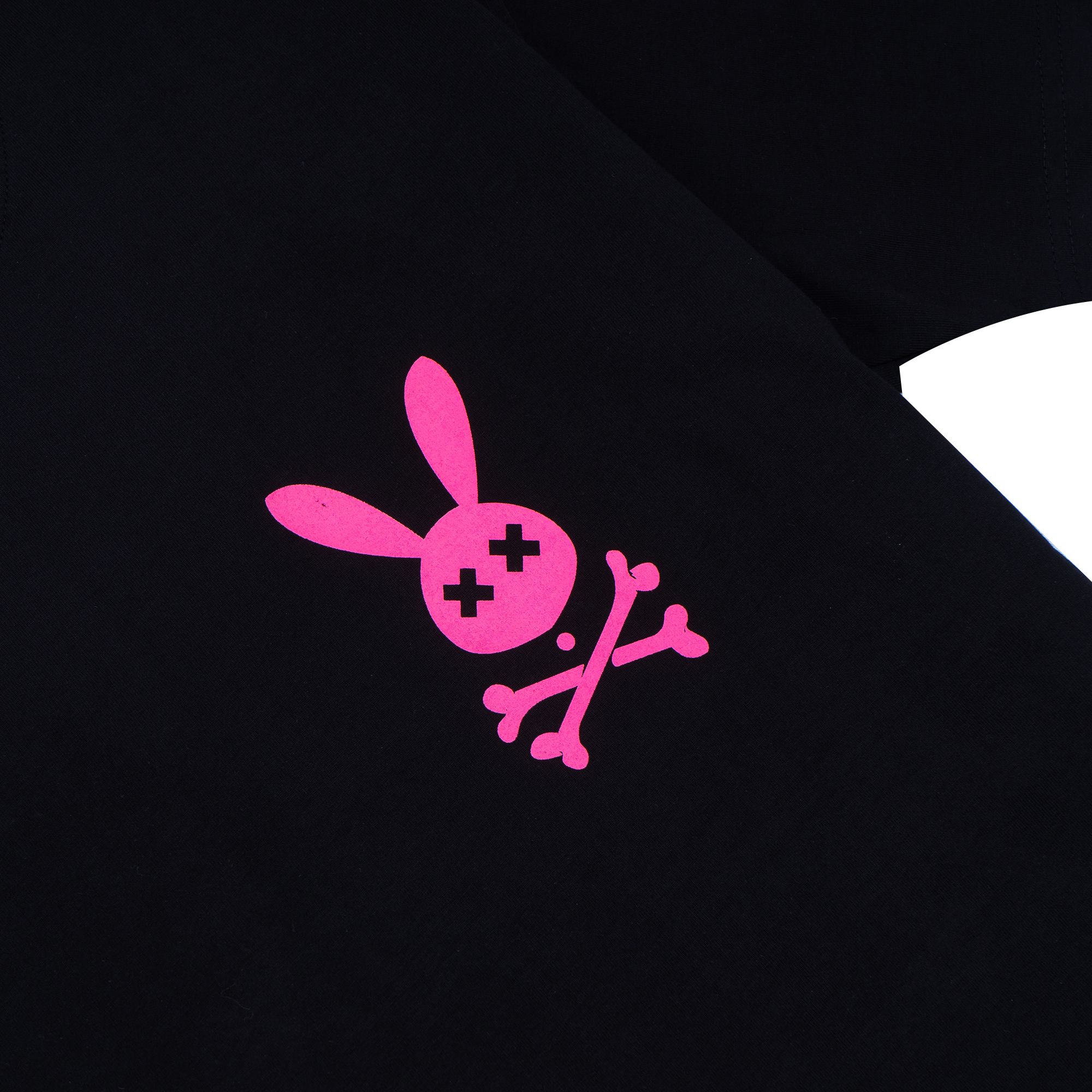 RABBIT TRIPPY LAND TEE