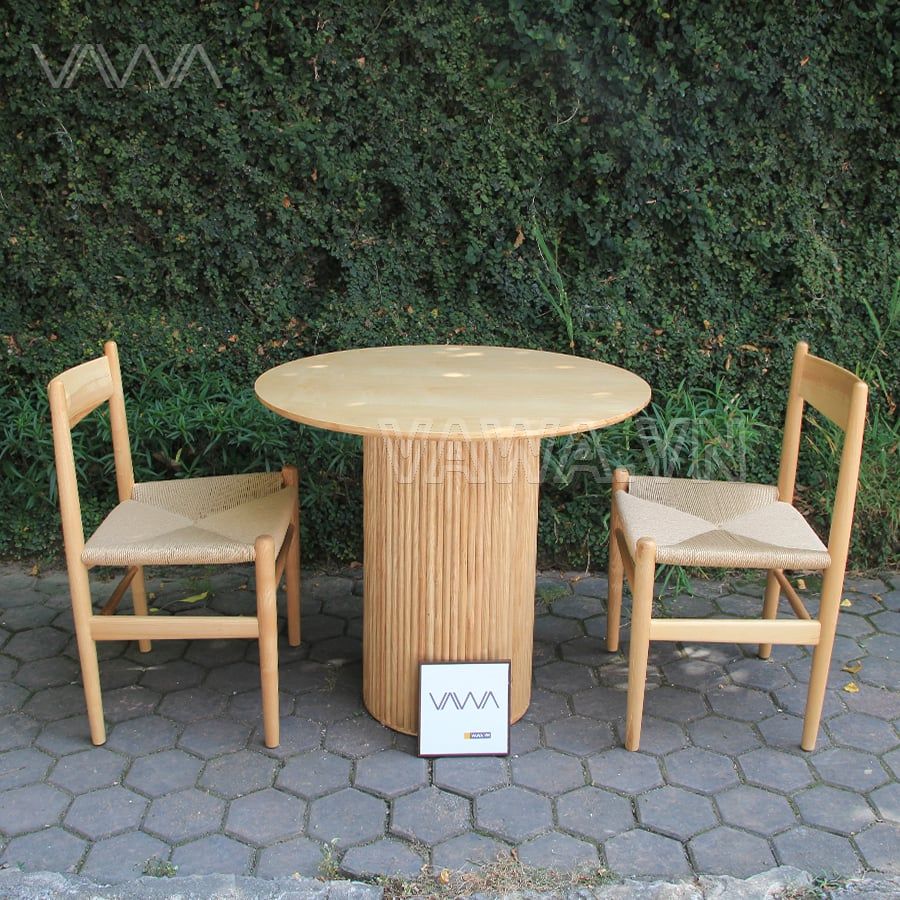 Bộ bàn ăn Rustic gỗ nan tròn Coloma ghế Fussy