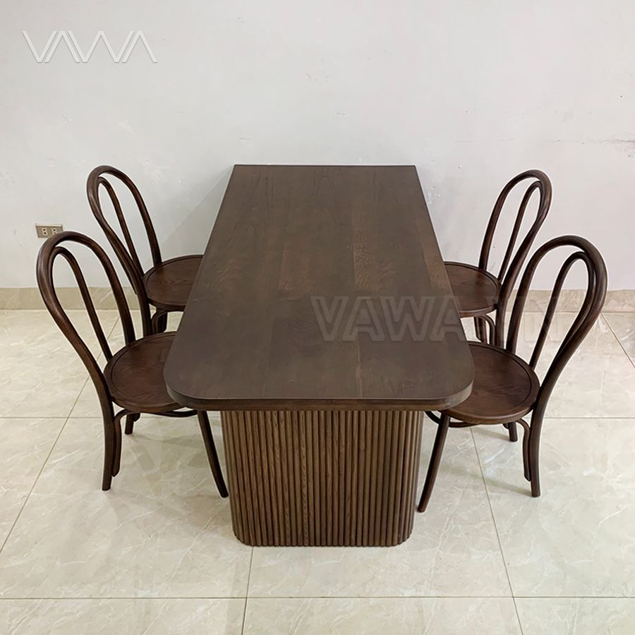 Bộ bàn ăn Rustic Ripple nan dẹt ghế Thonet
