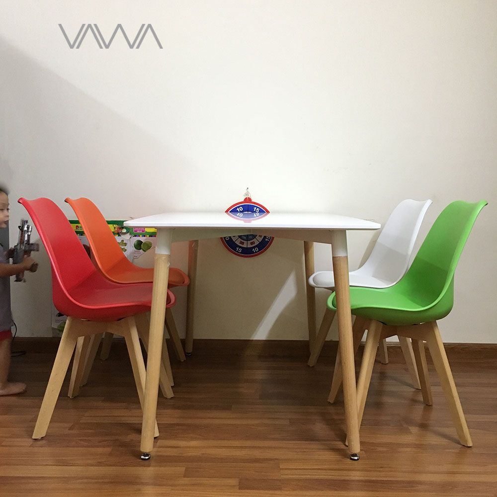 1Bộ bàn ghế ăn 4 chỗ - Bàn chữ nhật Eames, Ghế Eames mặt nhựa nệm da chân gỗ