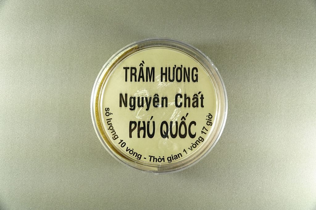 Hương vòng trầm hương rừng Phú Quốc nguyên chất 10 vòng/Hộp - Nhang trầm cháy 17h/Vòng