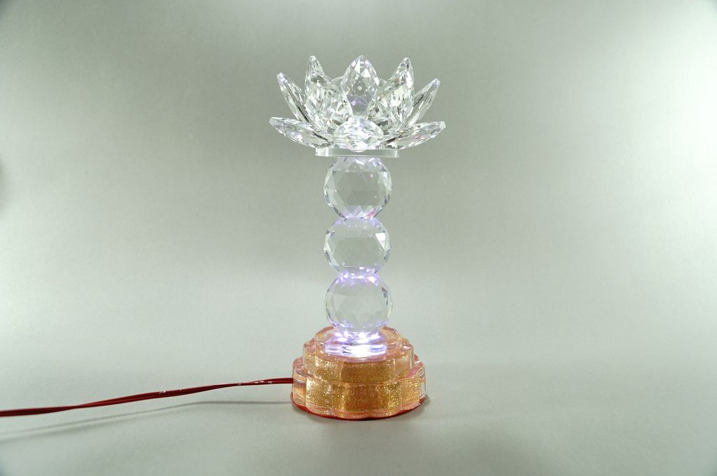 Đèn thờ cúng điện pha lê nguyên khối hoa sen đèn thờ led đổi màu trụ tròn tầng cao cấp - Cao 25cm