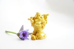 Tượng Phật Di Lặc nhũ vàng đứng trên bao tiền vàng chiêu tài lộc - Cao 14cm
